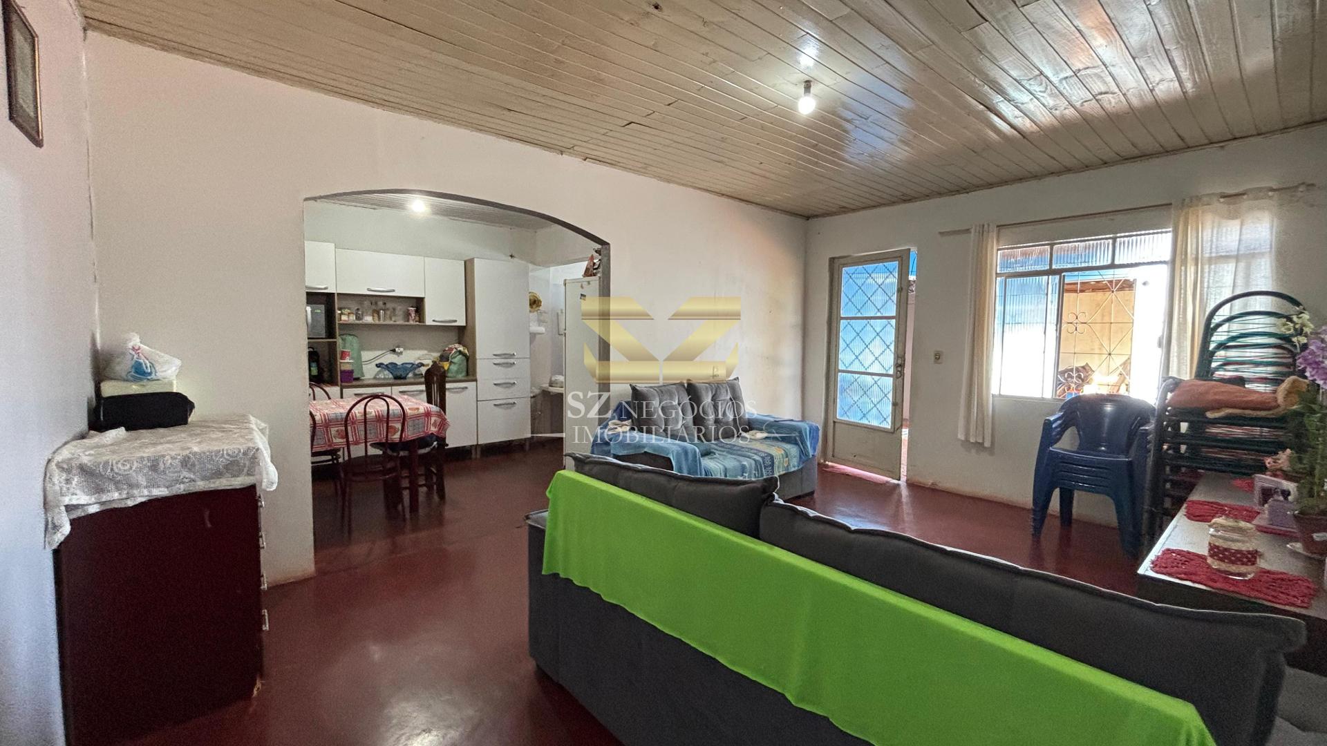 CASA DE ESQUINA À VENDA NO BAIRRO VILA C NOVA - FOZ DO IGUAÇU - PR