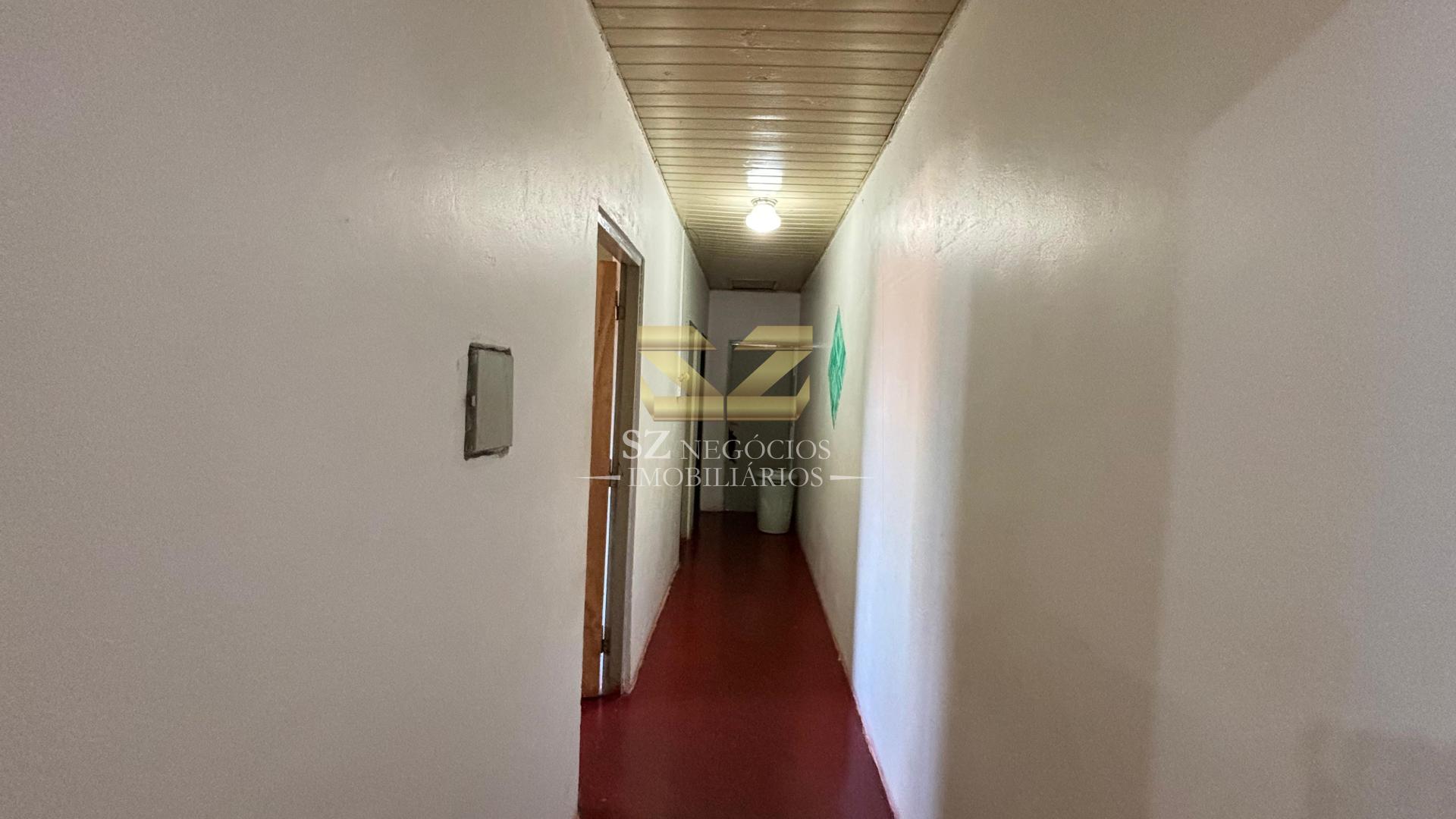 CASA DE ESQUINA À VENDA NO BAIRRO VILA C NOVA - FOZ DO IGUAÇU - PR