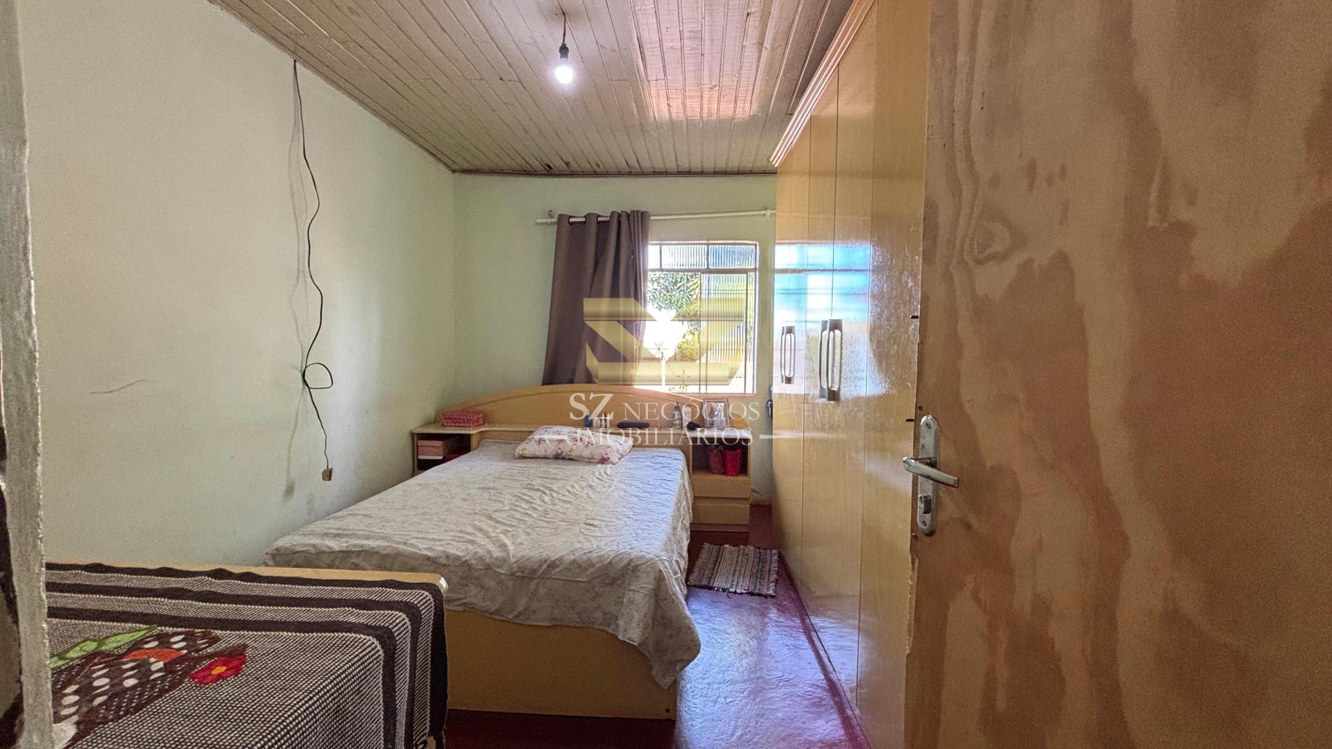 CASA DE ESQUINA À VENDA NO BAIRRO VILA C NOVA - FOZ DO IGUAÇU - PR