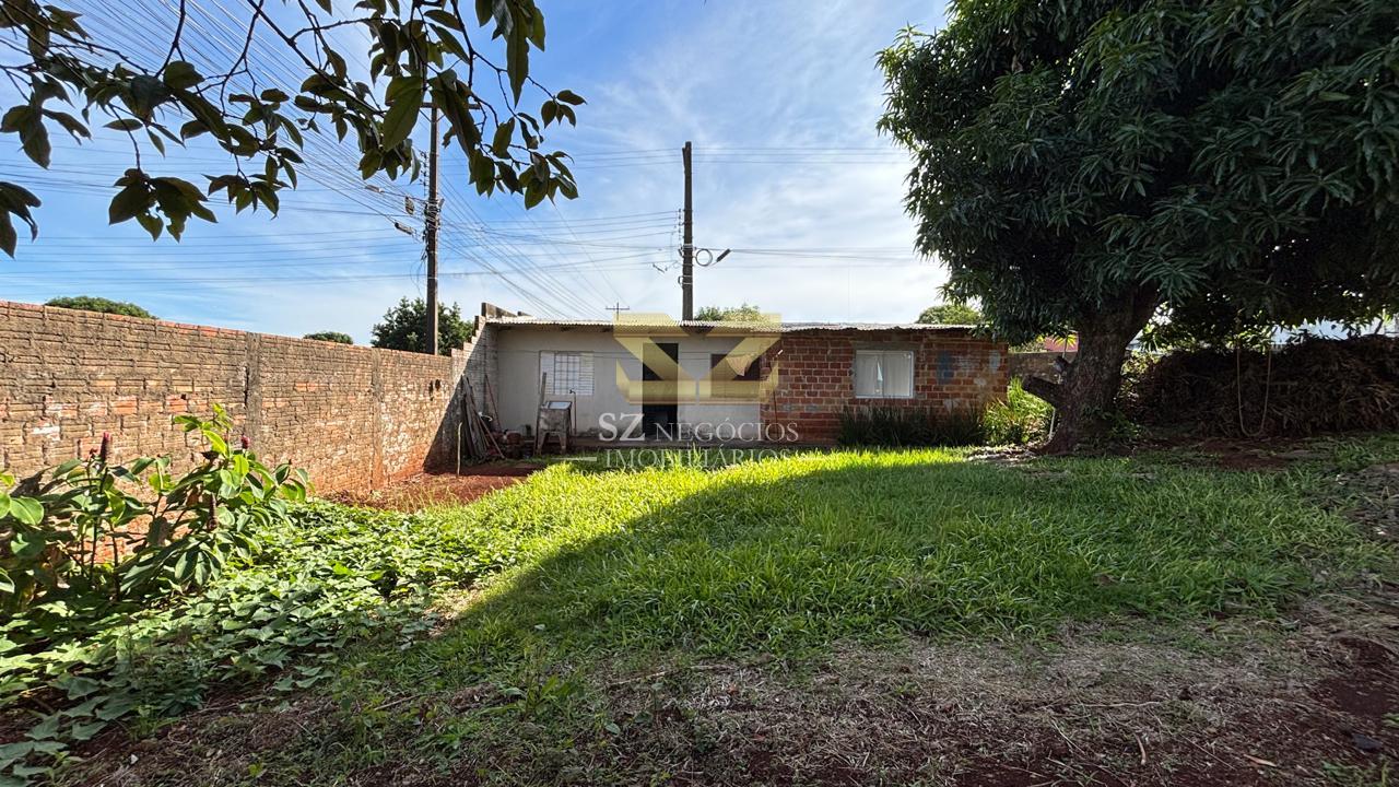 CASA DE ESQUINA À VENDA NO BAIRRO VILA C NOVA - FOZ DO IGUAÇU - PR