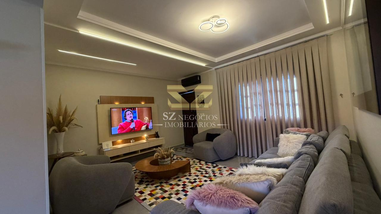 CASA À VENDA COM 1 SUÍTE - JARDIM PANORAMA, FOZ DO IGUAÇU - PR