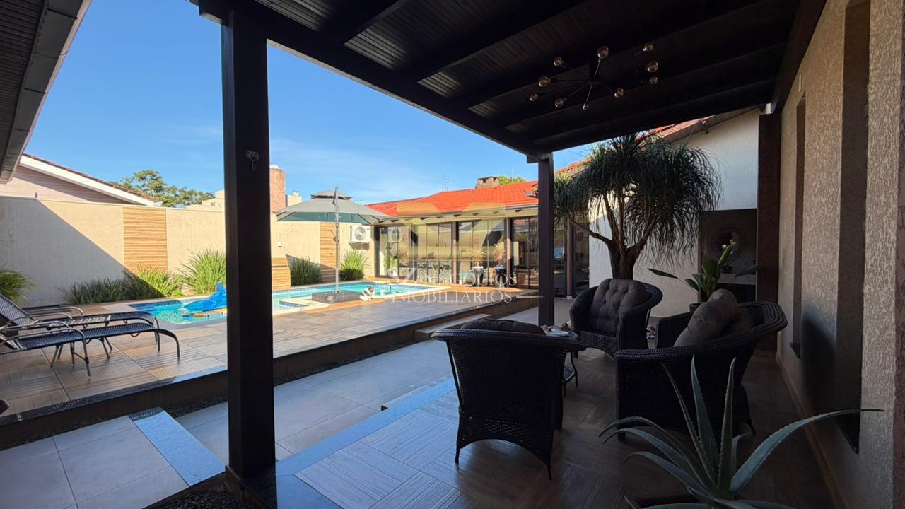 CASA À VENDA COM 1 SUÍTE - JARDIM PANORAMA, FOZ DO IGUAÇU - PR