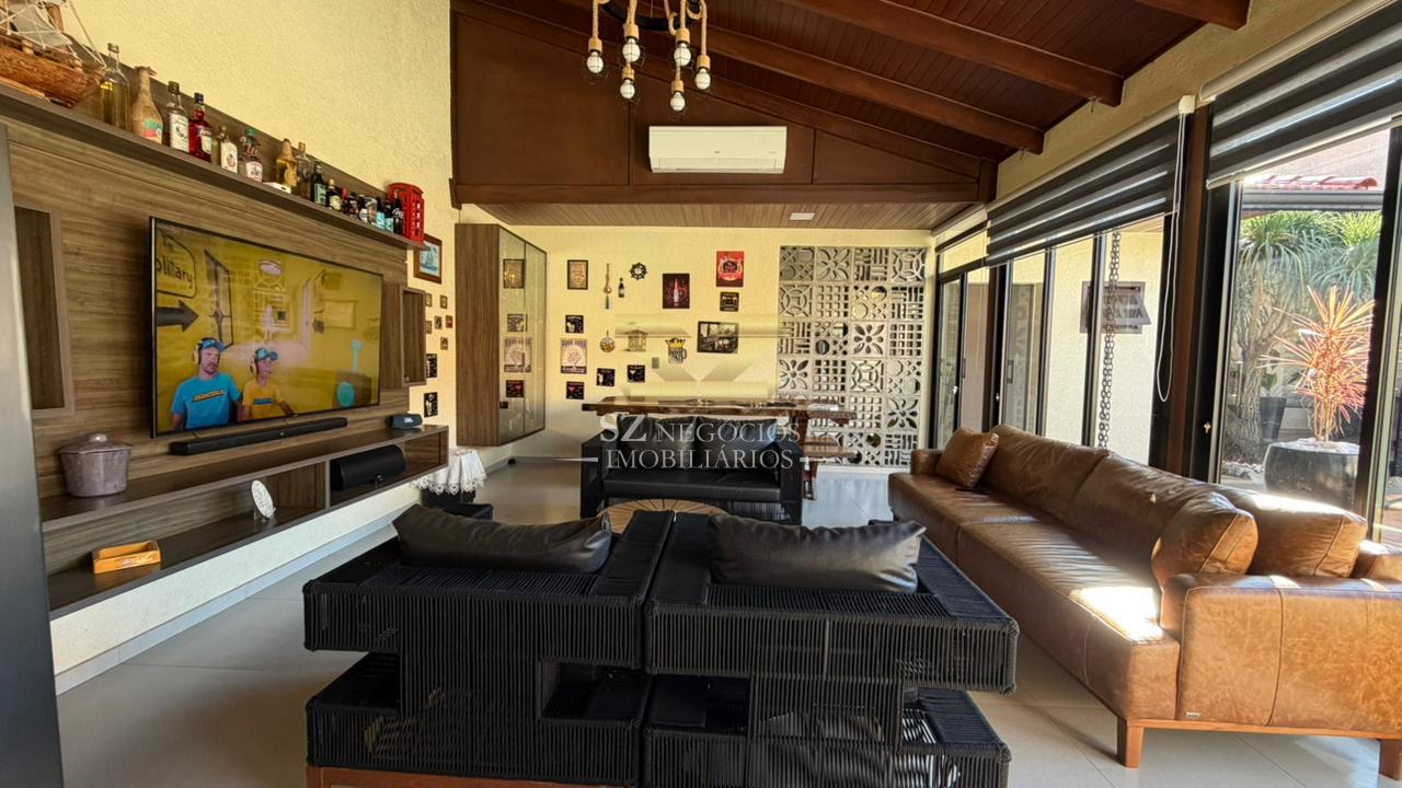 CASA À VENDA COM 1 SUÍTE - JARDIM PANORAMA, FOZ DO IGUAÇU - PR