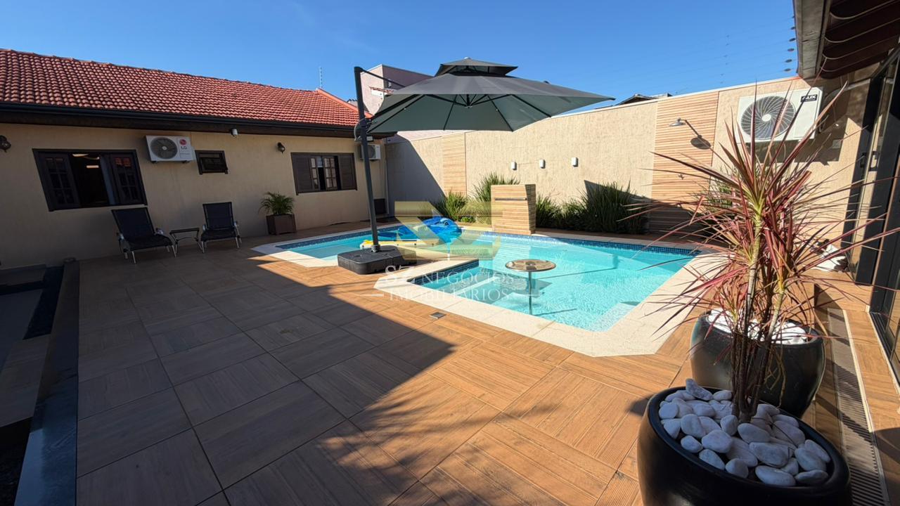 CASA À VENDA COM 1 SUÍTE - JARDIM PANORAMA, FOZ DO IGUAÇU - PR