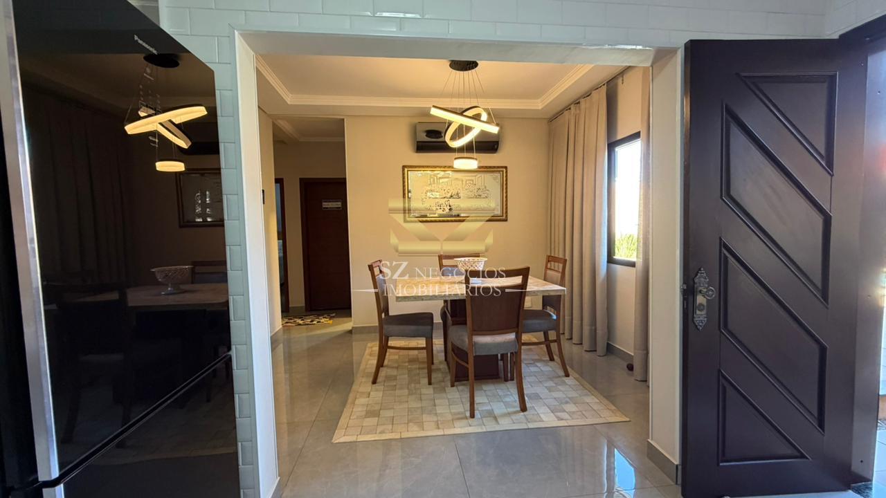 CASA À VENDA COM 1 SUÍTE - JARDIM PANORAMA, FOZ DO IGUAÇU - PR