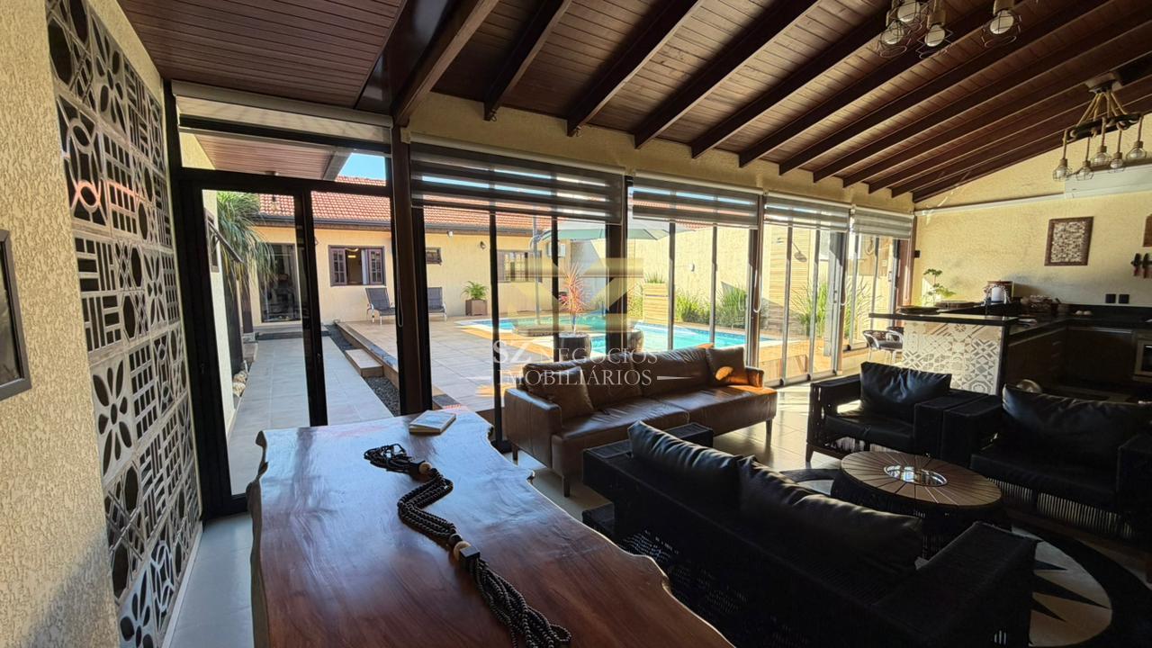 CASA À VENDA COM 1 SUÍTE - JARDIM PANORAMA, FOZ DO IGUAÇU - PR