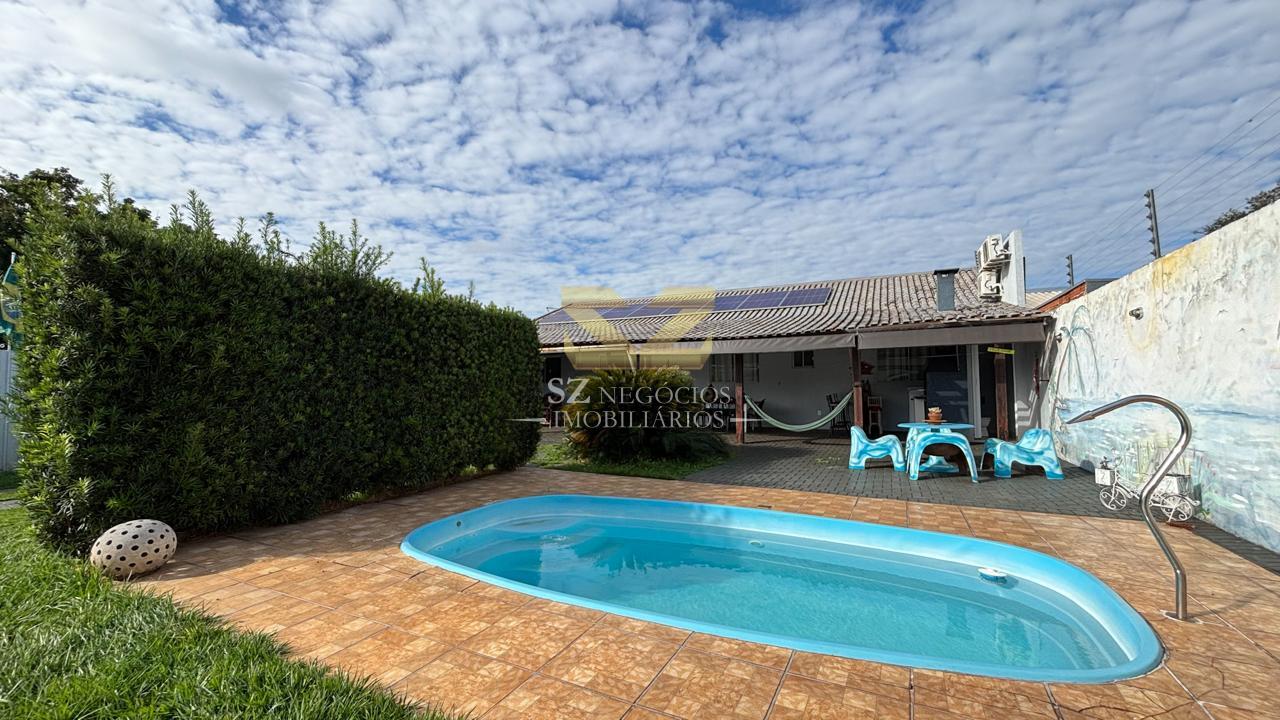 CASA COM PISCINA À VENDA LOTEAMENTO BOURBON - FOZ DO IGUACU - PR