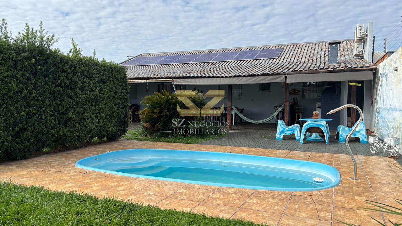 CASA COM PISCINA À VENDA LOTEAMENTO BOURBON - FOZ DO IGUACU - PR