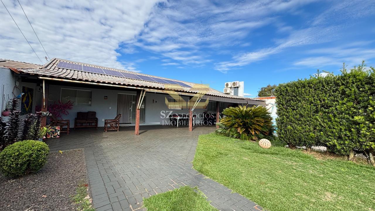 CASA COM PISCINA À VENDA LOTEAMENTO BOURBON - FOZ DO IGUACU - PR