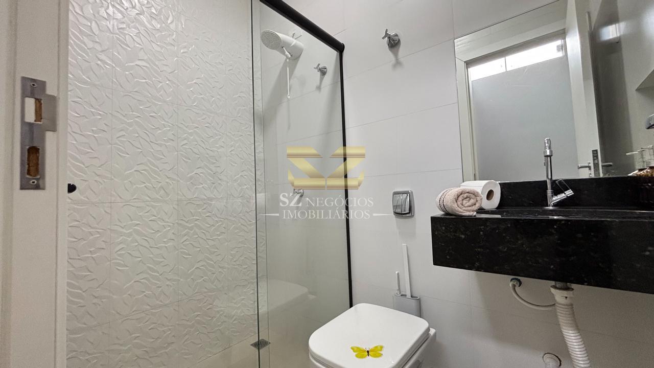 CASA COM PISCINA À VENDA LOTEAMENTO BOURBON - FOZ DO IGUACU - PR
