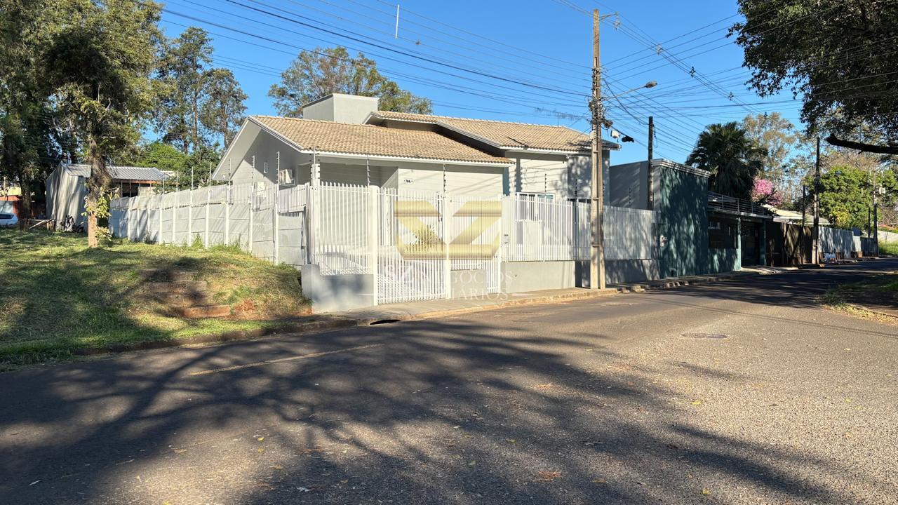 CASA COM 1 SUÍTE E 2 DORMITÓRIOS NA VILA  A, FOZ DO IGUAÇU - PR