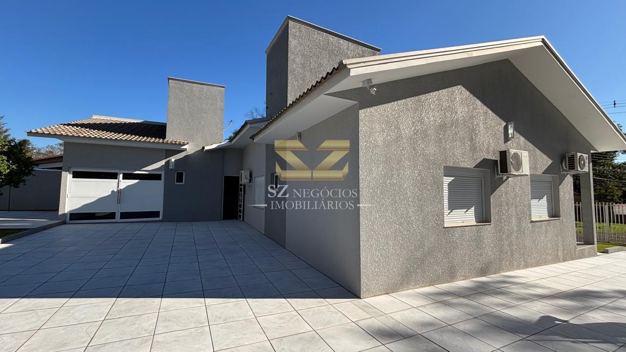 CASA COM 1 SUÍTE E 2 DORMITÓRIOS NA VILA  A, FOZ DO IGUAÇU - PR