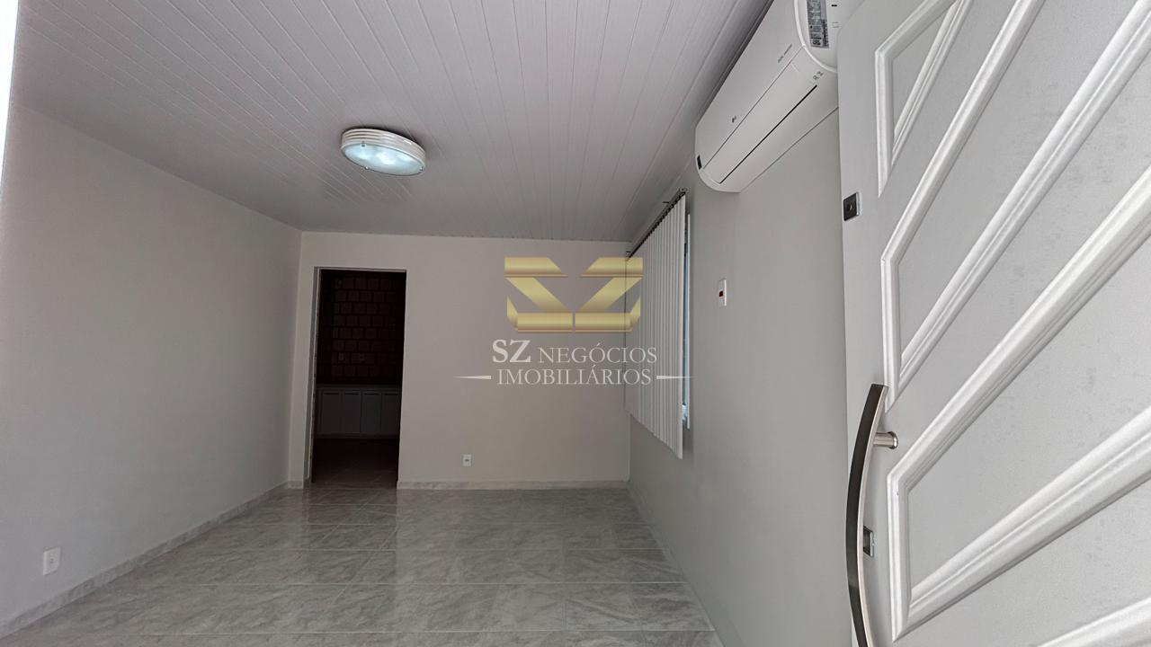CASA COM 1 SUÍTE E 2 DORMITÓRIOS NA VILA  A, FOZ DO IGUAÇU - PR