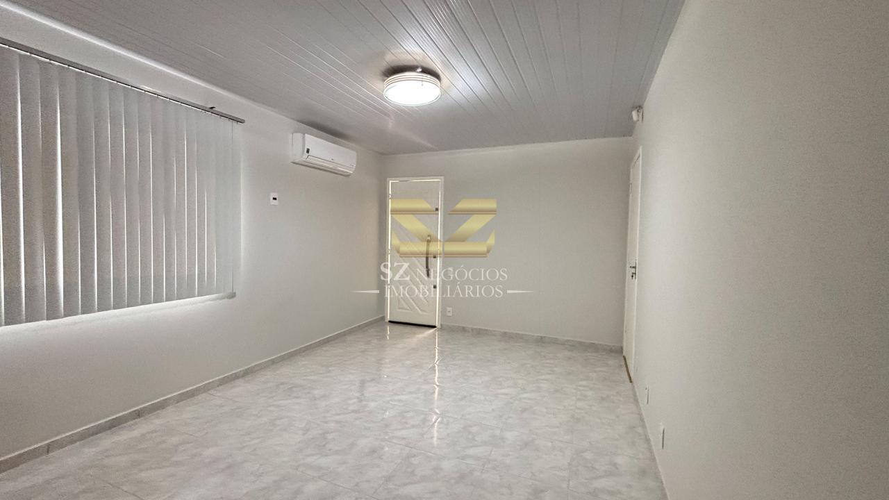 CASA COM 1 SUÍTE E 2 DORMITÓRIOS NA VILA  A, FOZ DO IGUAÇU - PR
