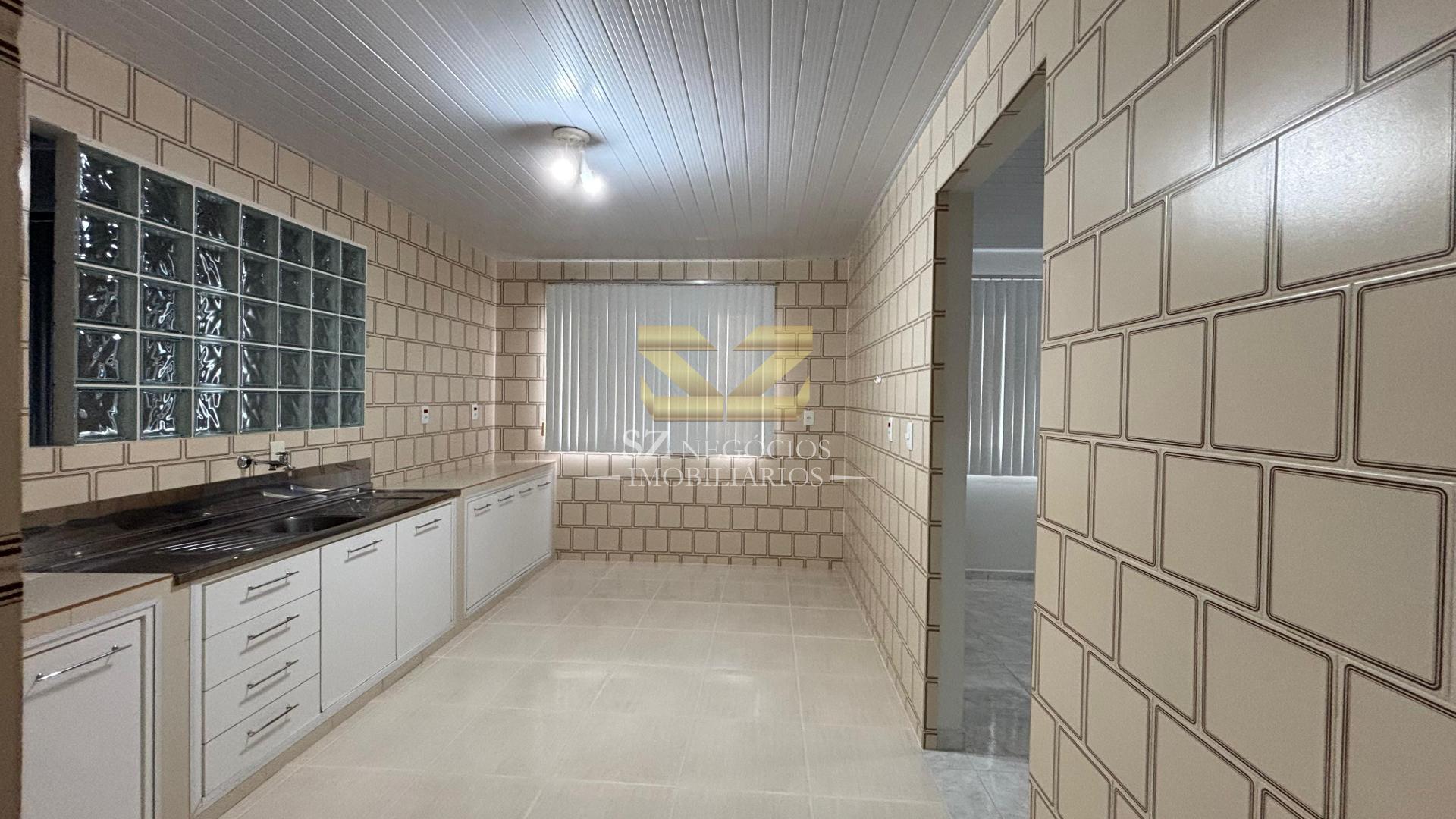 CASA COM 1 SUÍTE E 2 DORMITÓRIOS NA VILA  A, FOZ DO IGUAÇU - PR