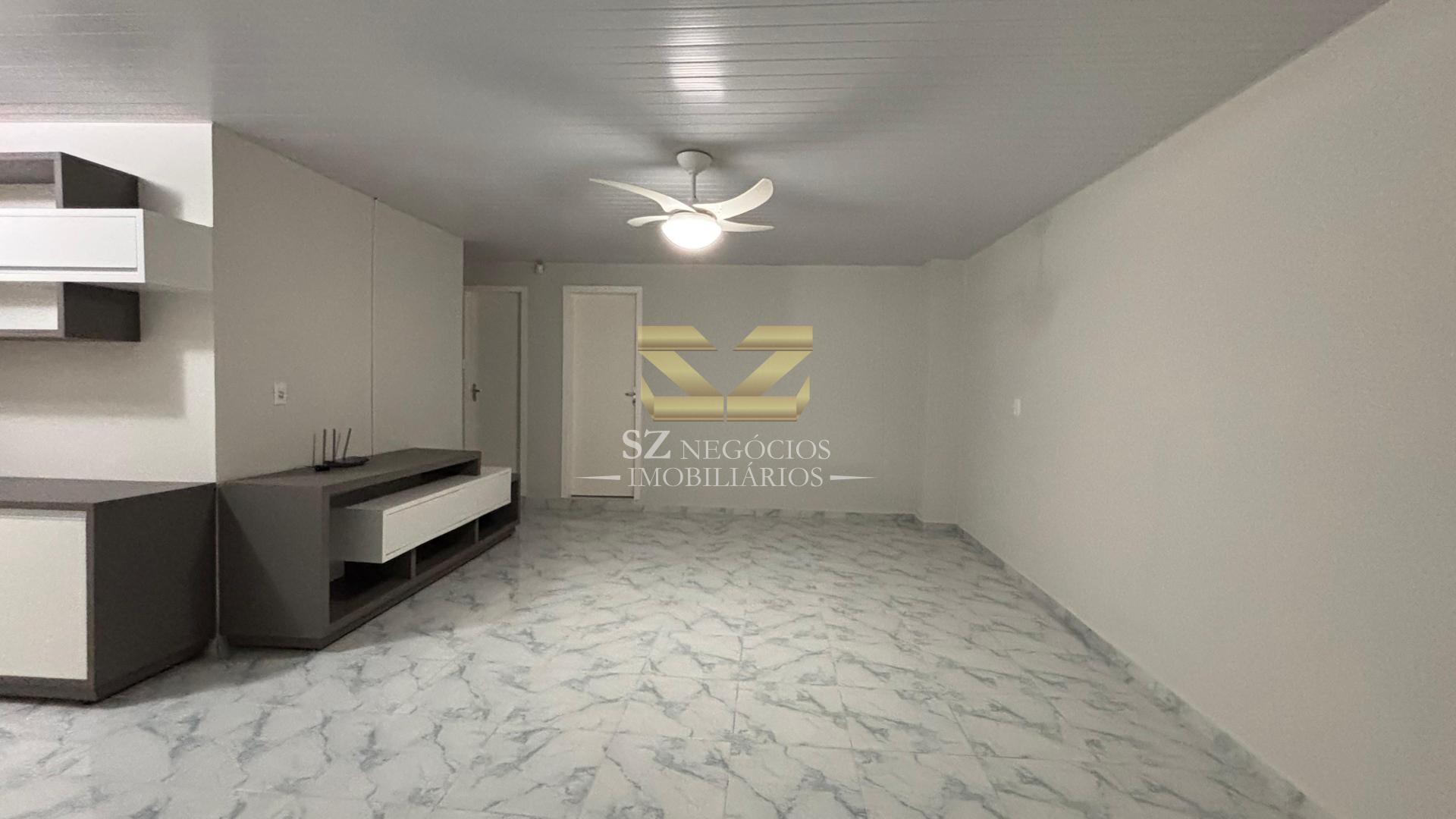 CASA COM 1 SUÍTE E 2 DORMITÓRIOS NA VILA  A, FOZ DO IGUAÇU - PR