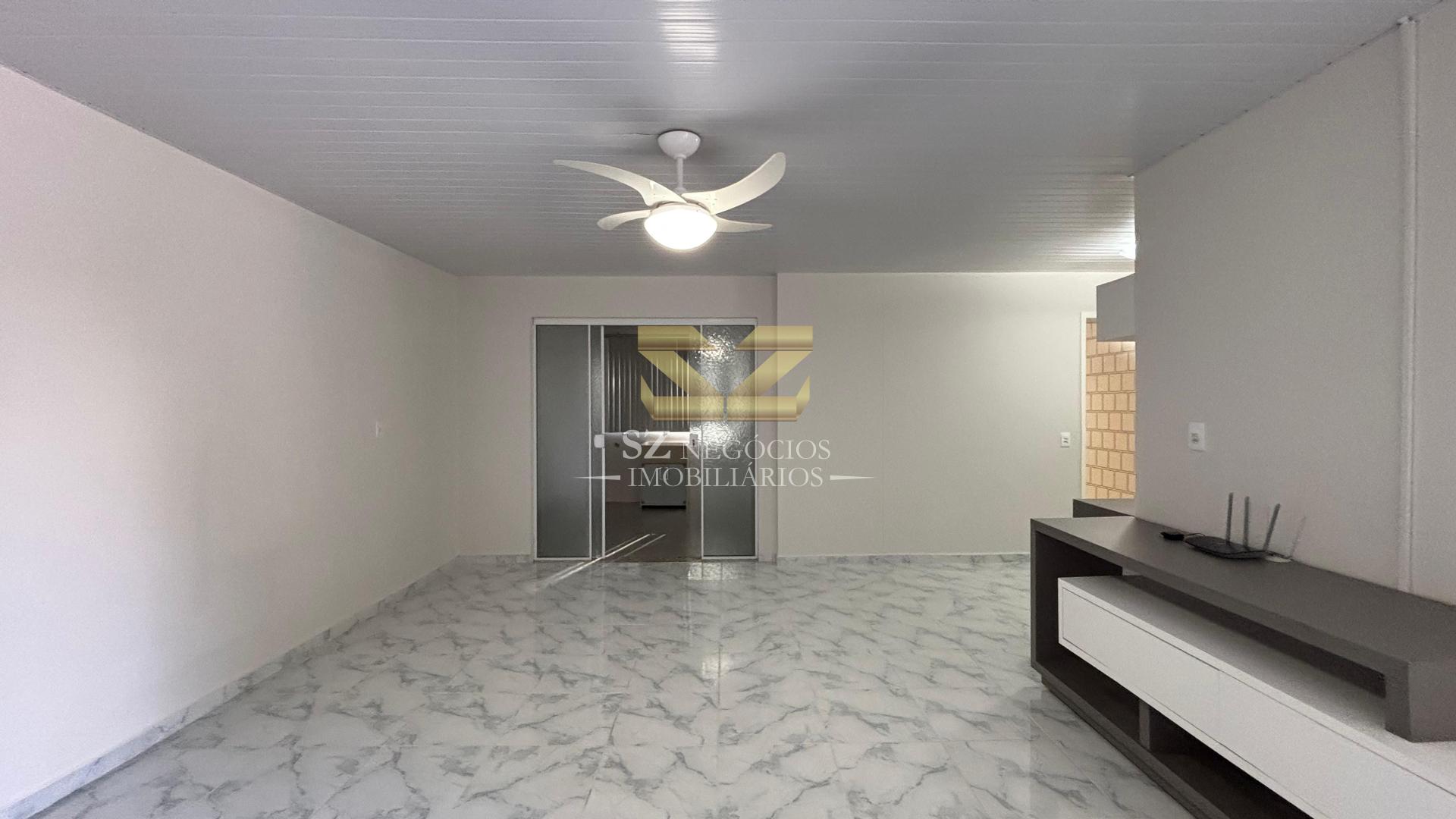 CASA COM 1 SUÍTE E 2 DORMITÓRIOS NA VILA  A, FOZ DO IGUAÇU - PR