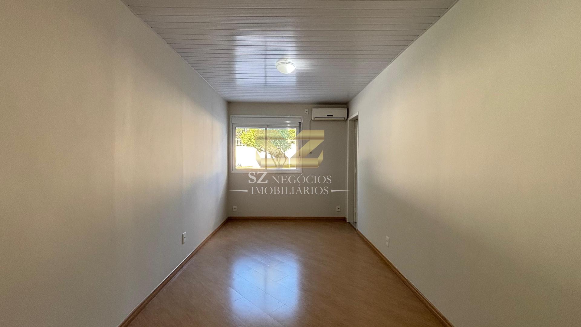 CASA COM 1 SUÍTE E 2 DORMITÓRIOS NA VILA  A, FOZ DO IGUAÇU - PR