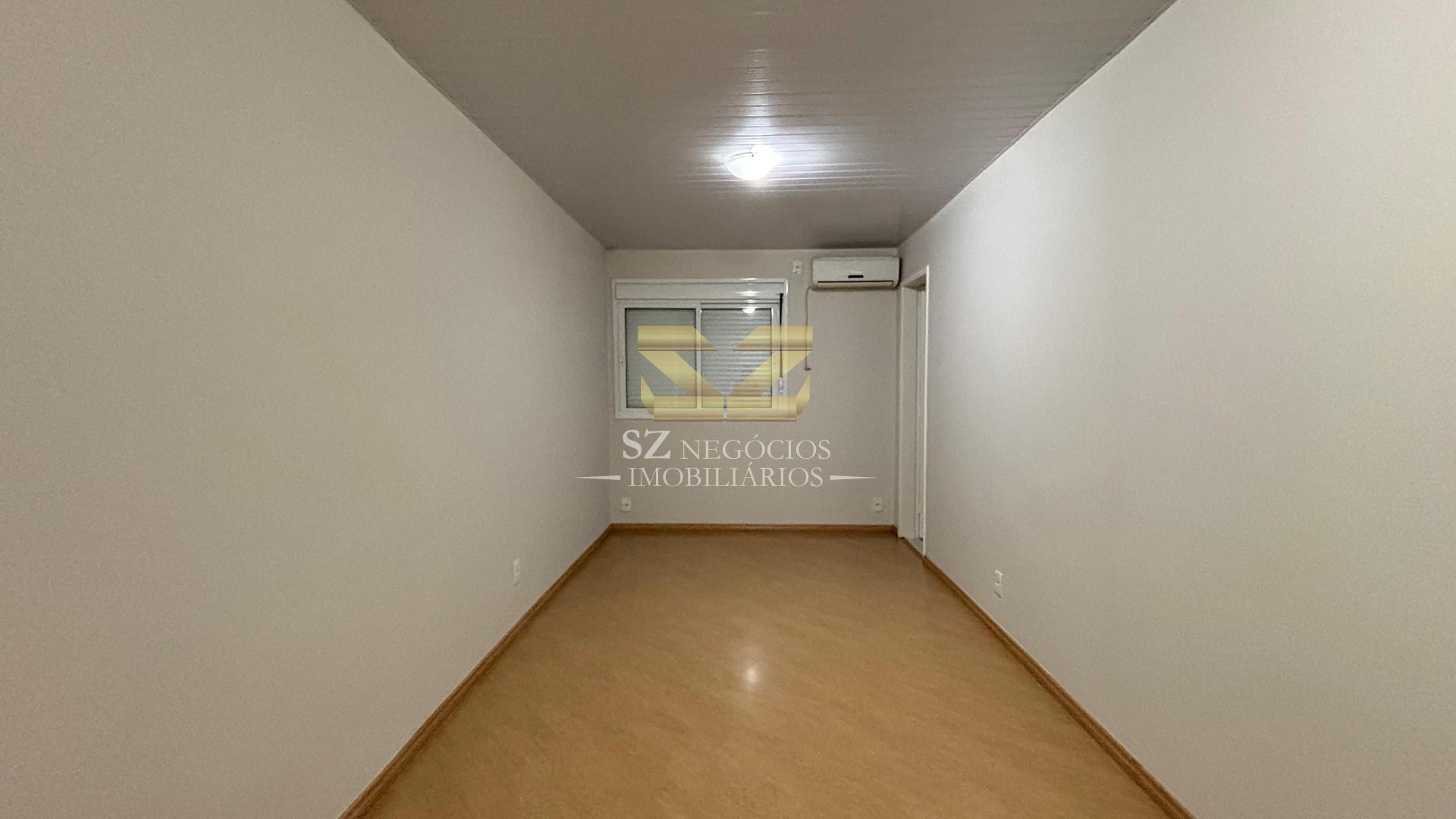 CASA COM 1 SUÍTE E 2 DORMITÓRIOS NA VILA  A, FOZ DO IGUAÇU - PR