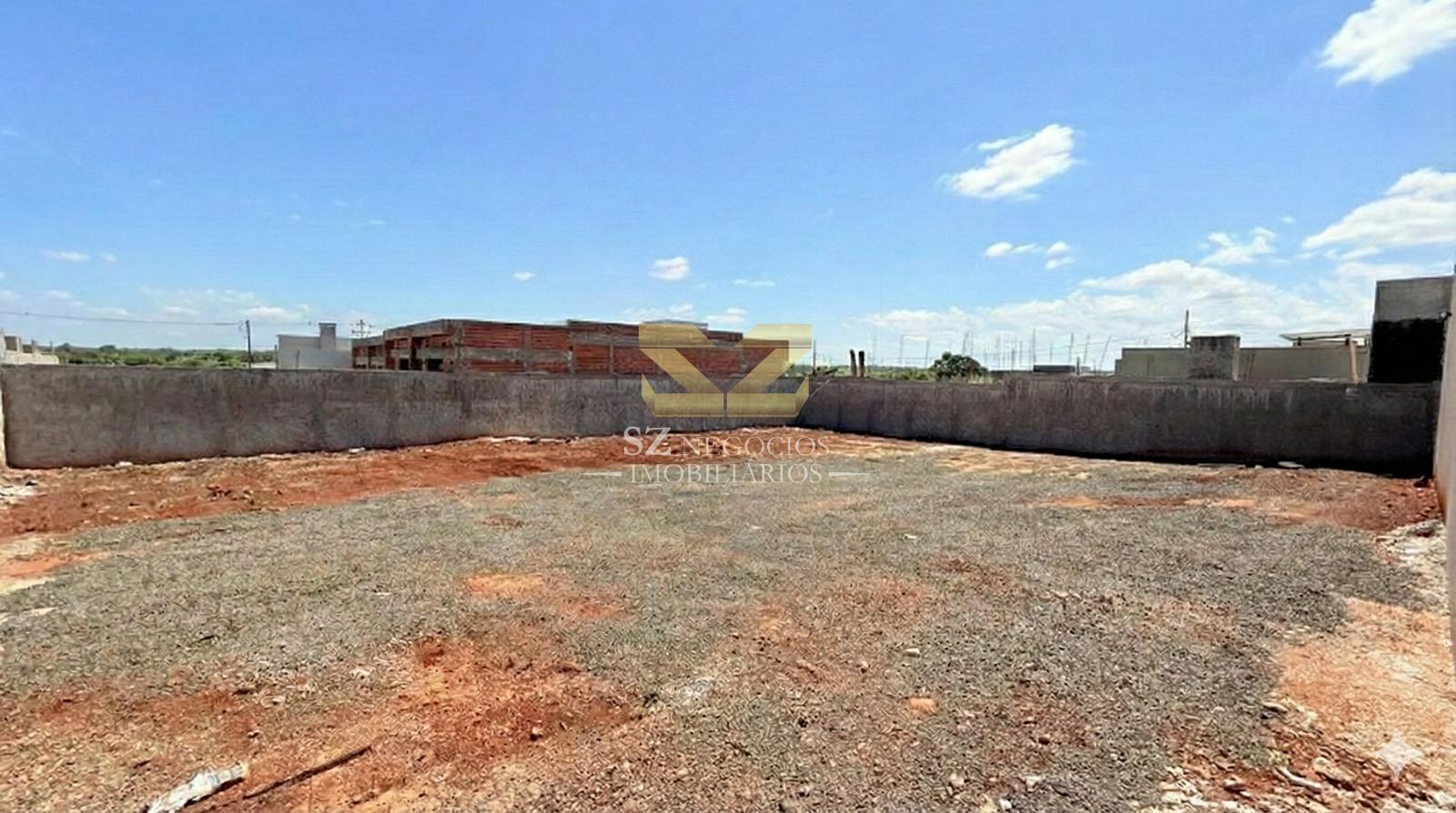 TERRENO MURADO PARA VENDA NO JARDIM IPÊ IV - FOZ DO IGUAÇU - PR
