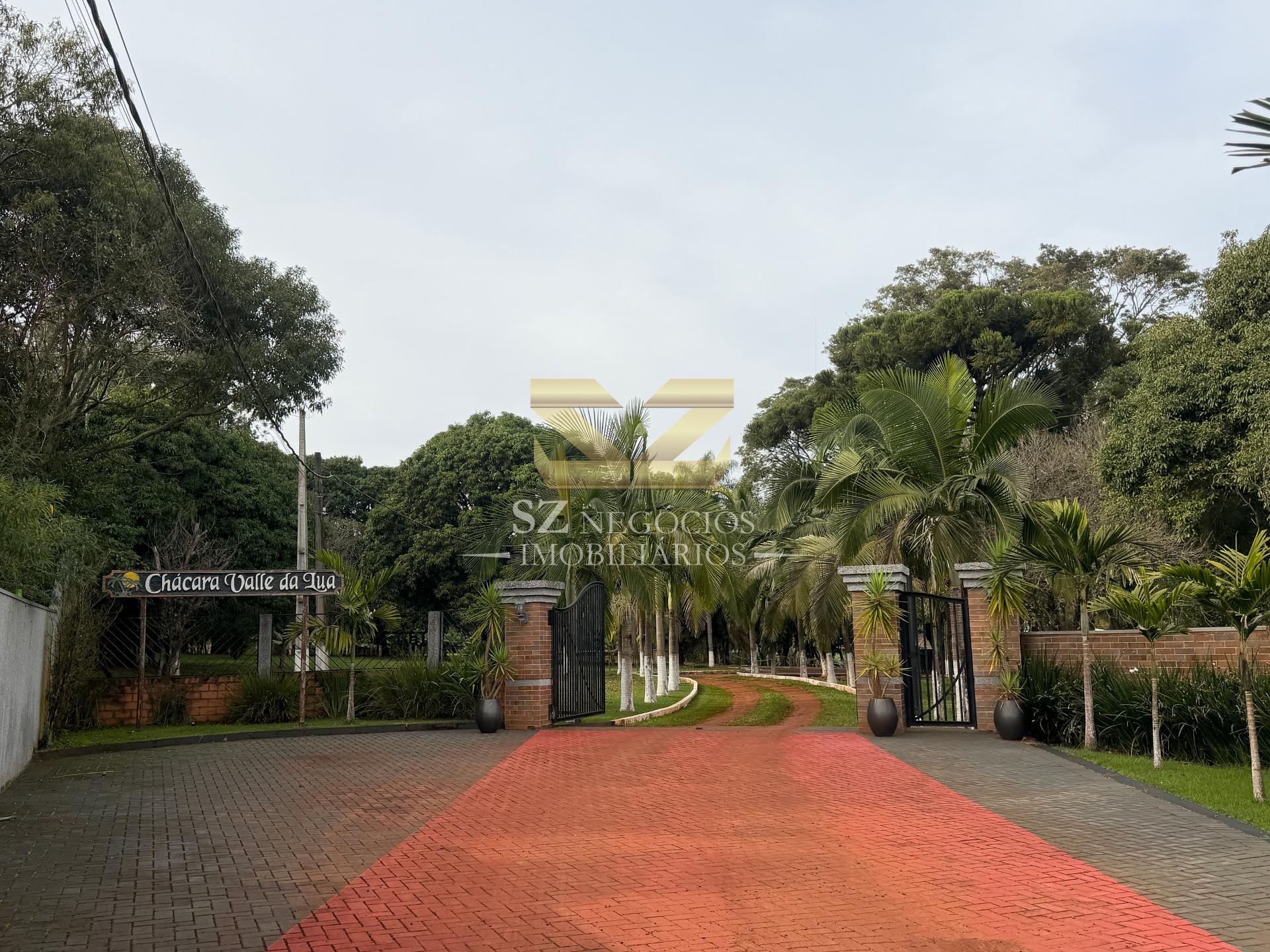 CHÁCARA À VENDA COM PISCINA E COZINHA TODA EQUIPADA FOZ DO IGUAÇU - PR