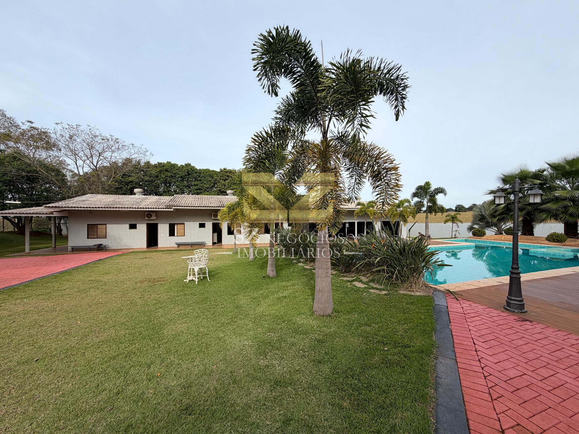 CHÁCARA À VENDA COM PISCINA E COZINHA TODA EQUIPADA FOZ DO IGUAÇU - PR