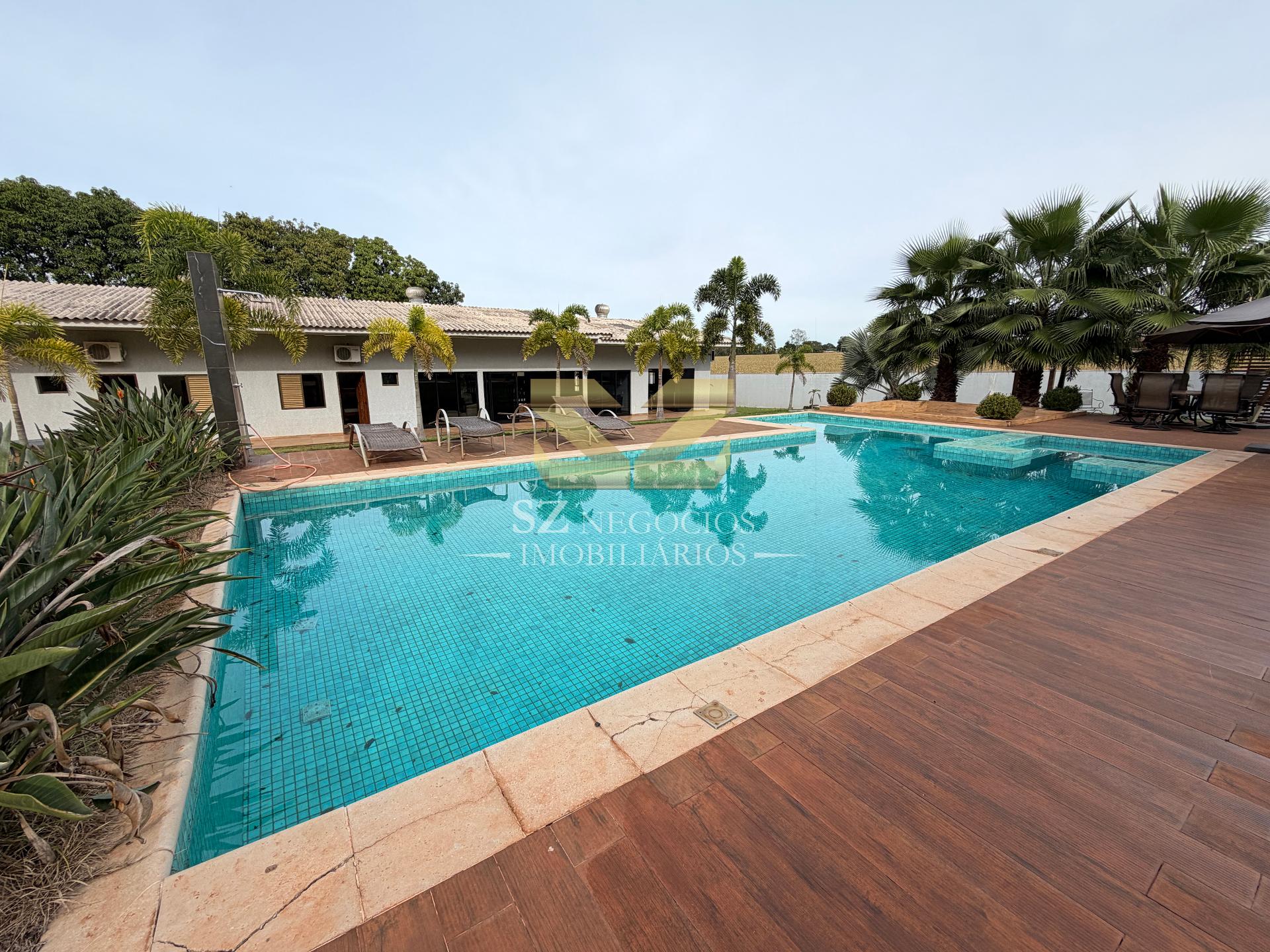 CHÁCARA À VENDA COM PISCINA E COZINHA TODA EQUIPADA FOZ DO IGUAÇU - PR