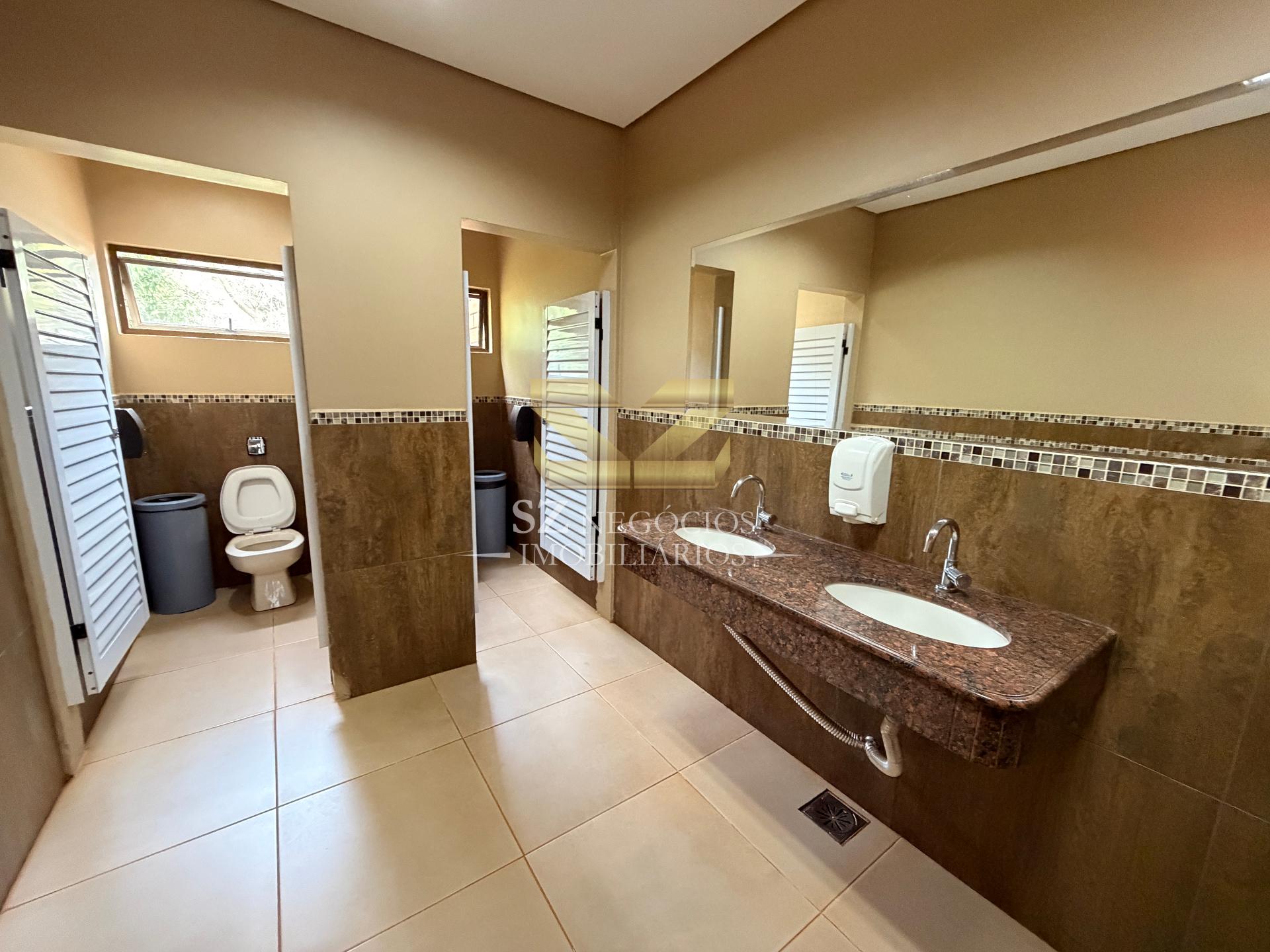 CHÁCARA À VENDA COM PISCINA E COZINHA TODA EQUIPADA FOZ DO IGUAÇU - PR