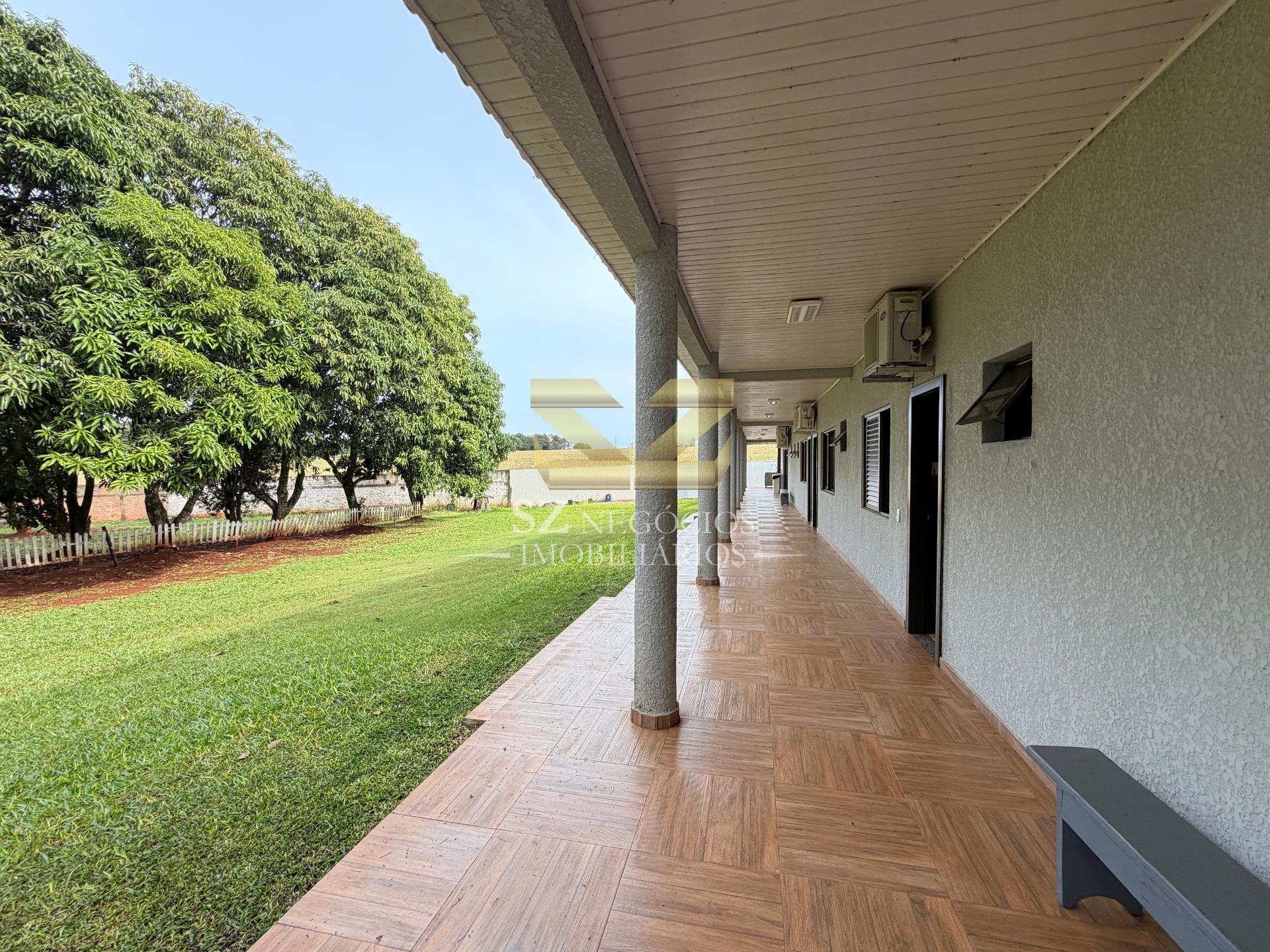 CHÁCARA À VENDA COM PISCINA E COZINHA TODA EQUIPADA FOZ DO IGUAÇU - PR