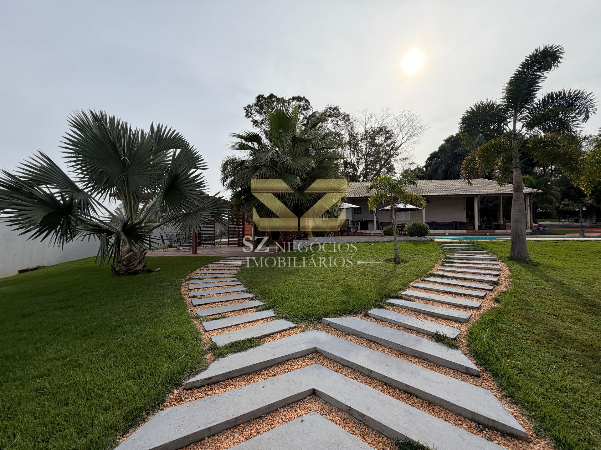 CHÁCARA À VENDA COM PISCINA E COZINHA TODA EQUIPADA FOZ DO IGUAÇU - PR