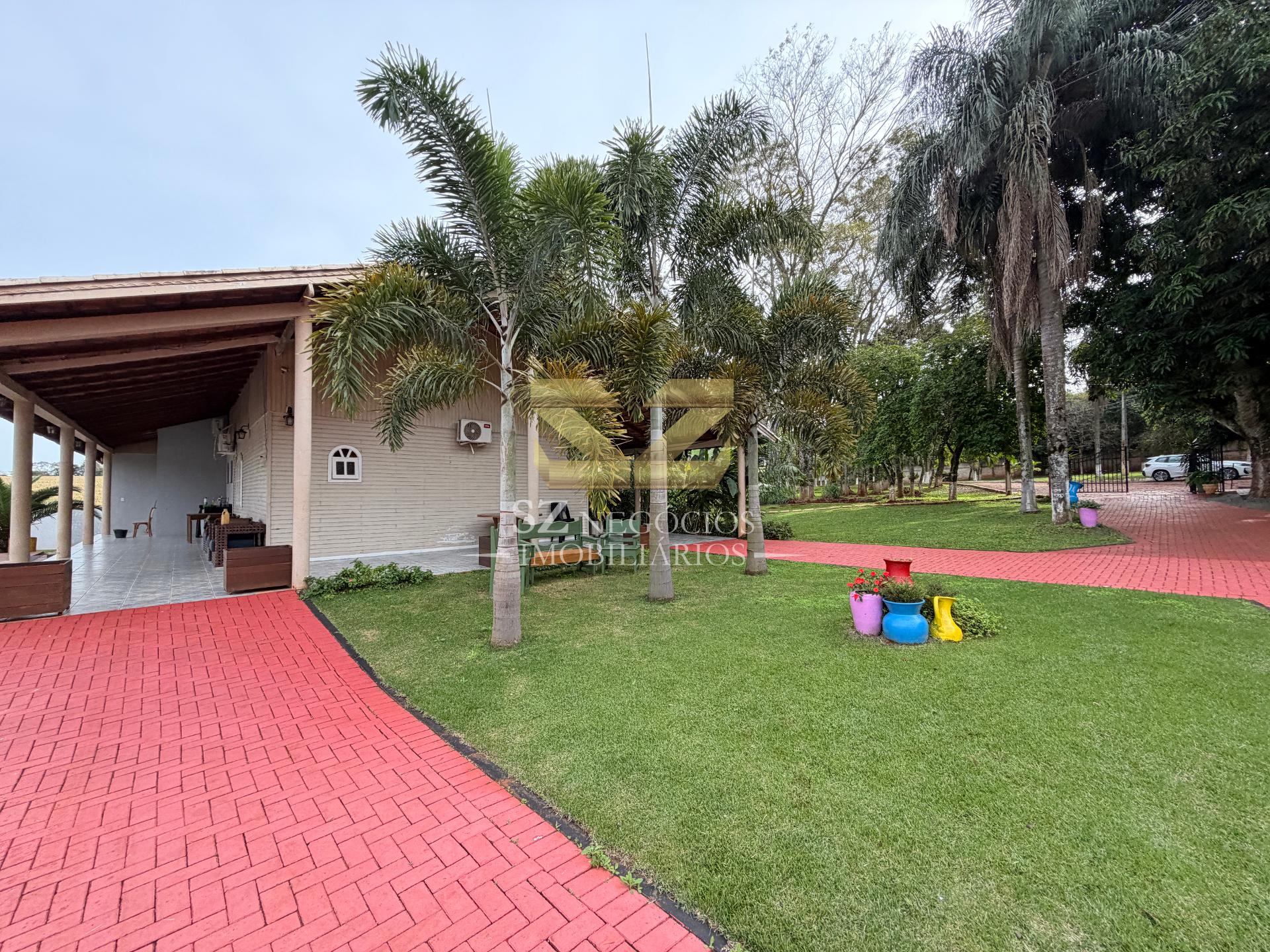 CHÁCARA À VENDA COM PISCINA E COZINHA TODA EQUIPADA FOZ DO IGUAÇU - PR