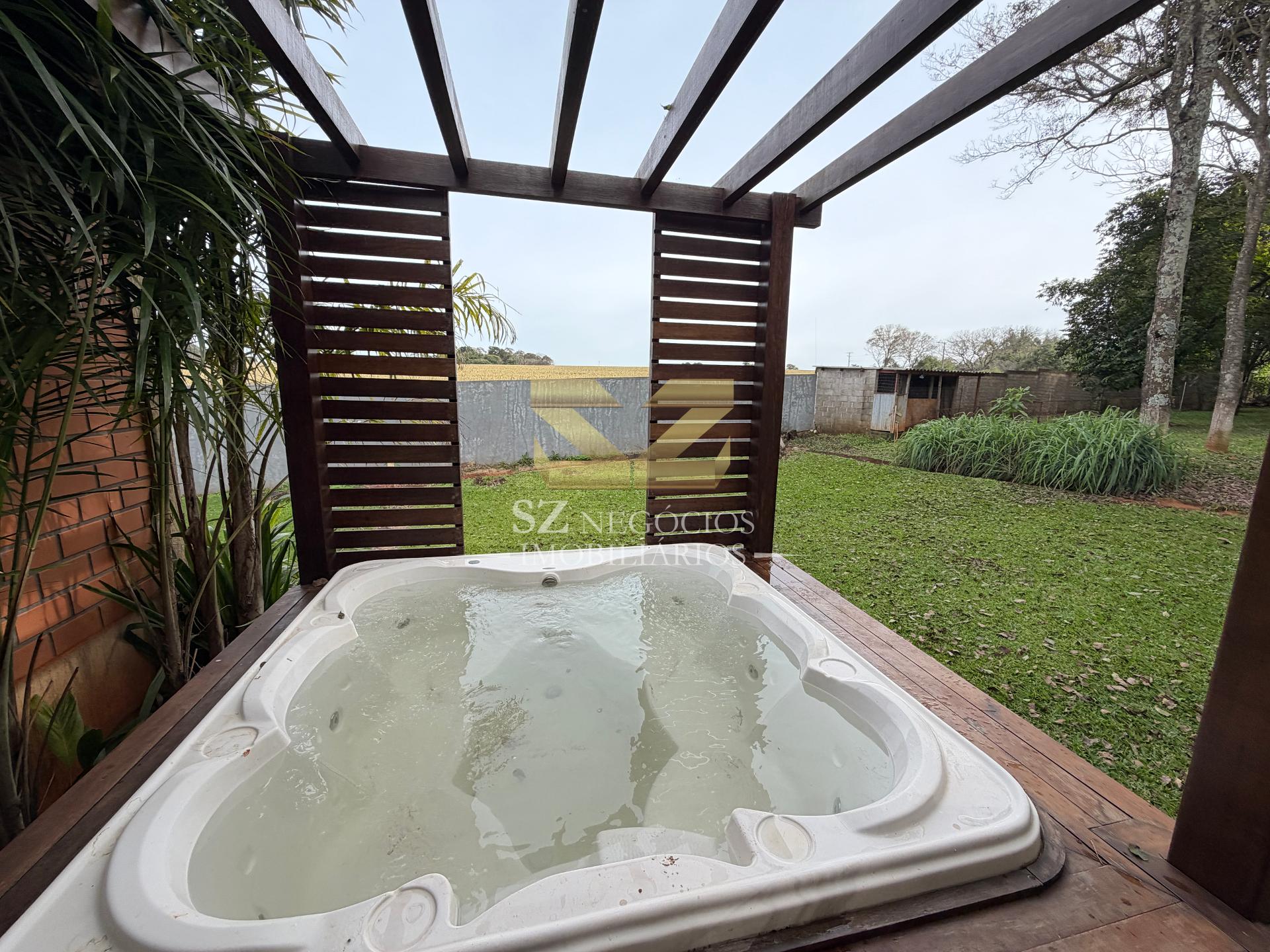 CHÁCARA À VENDA COM PISCINA E COZINHA TODA EQUIPADA FOZ DO IGUAÇU - PR