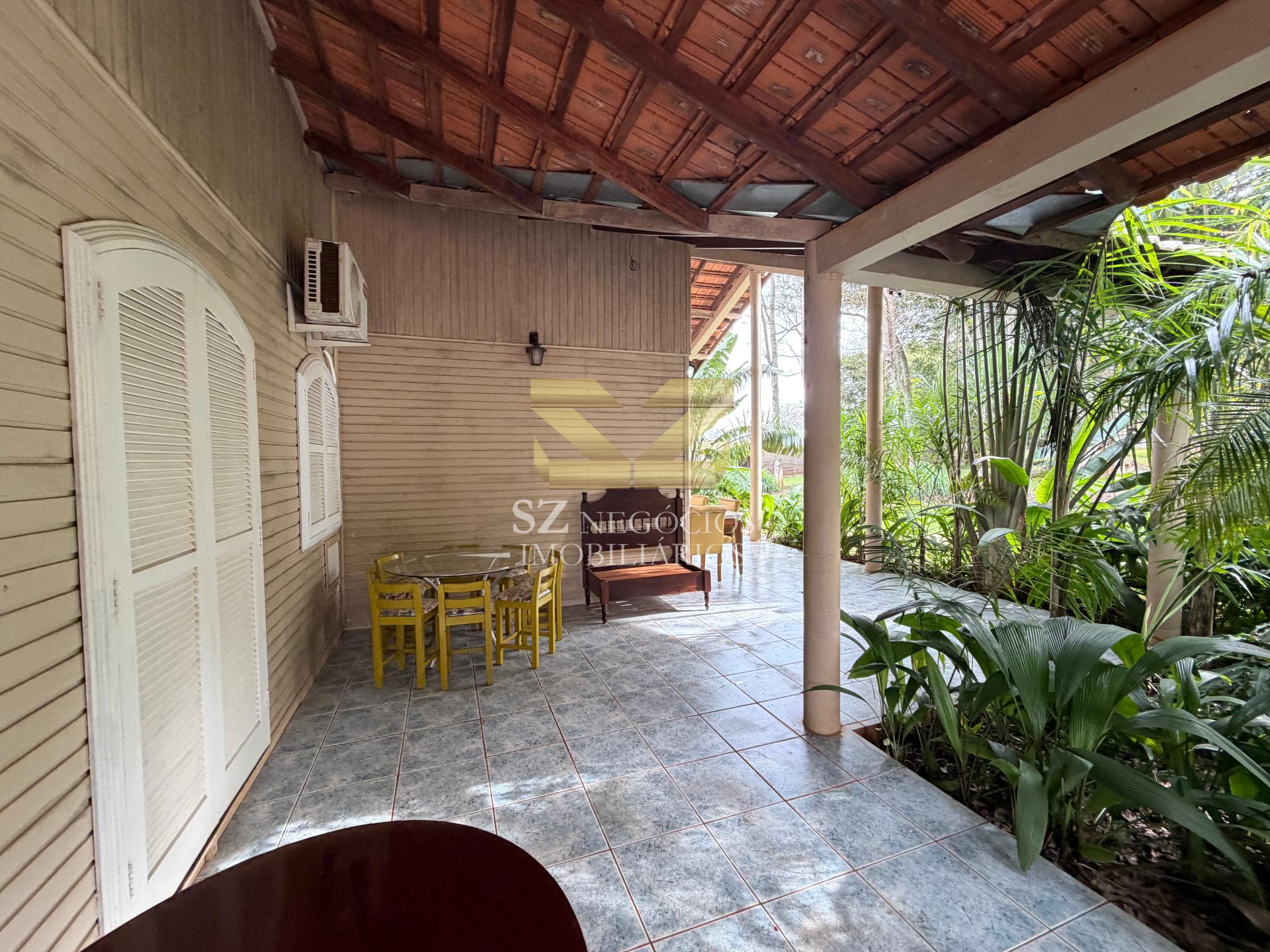 CHÁCARA À VENDA COM PISCINA E COZINHA TODA EQUIPADA FOZ DO IGUAÇU - PR