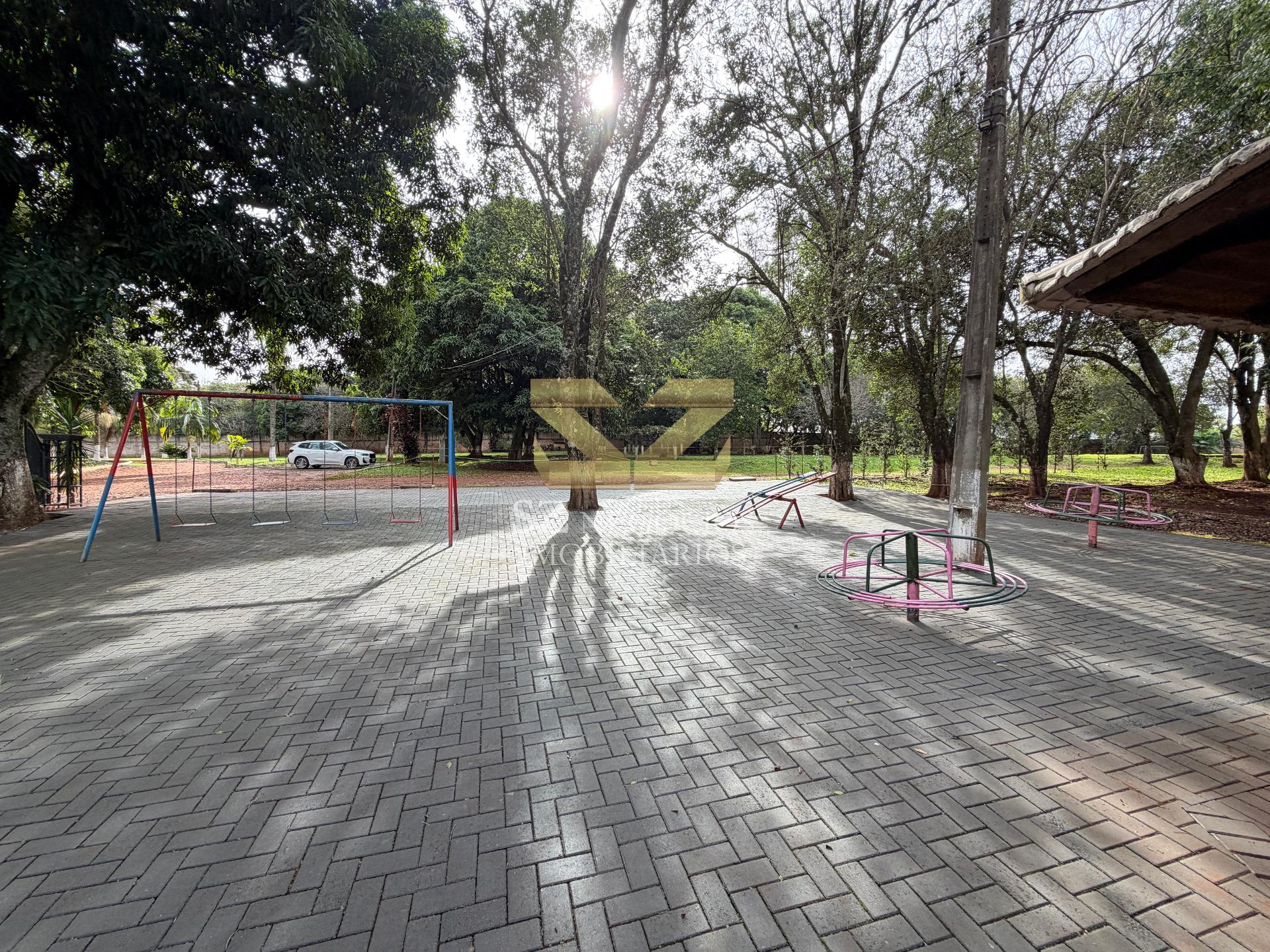 CHÁCARA À VENDA COM PISCINA E COZINHA TODA EQUIPADA FOZ DO IGUAÇU - PR