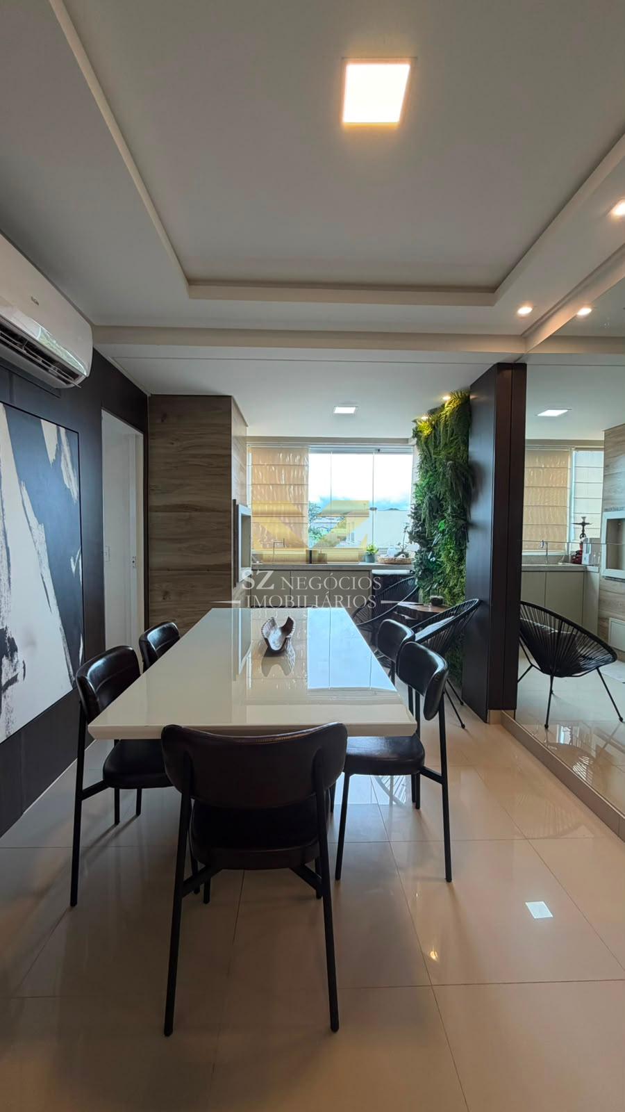 APARTAMENTO À VENDA MOBILIADO COM 02 DORMITÓRIOS SENDO 01 SUÍTE - RESIDENCIAL MALIBU - FOZ