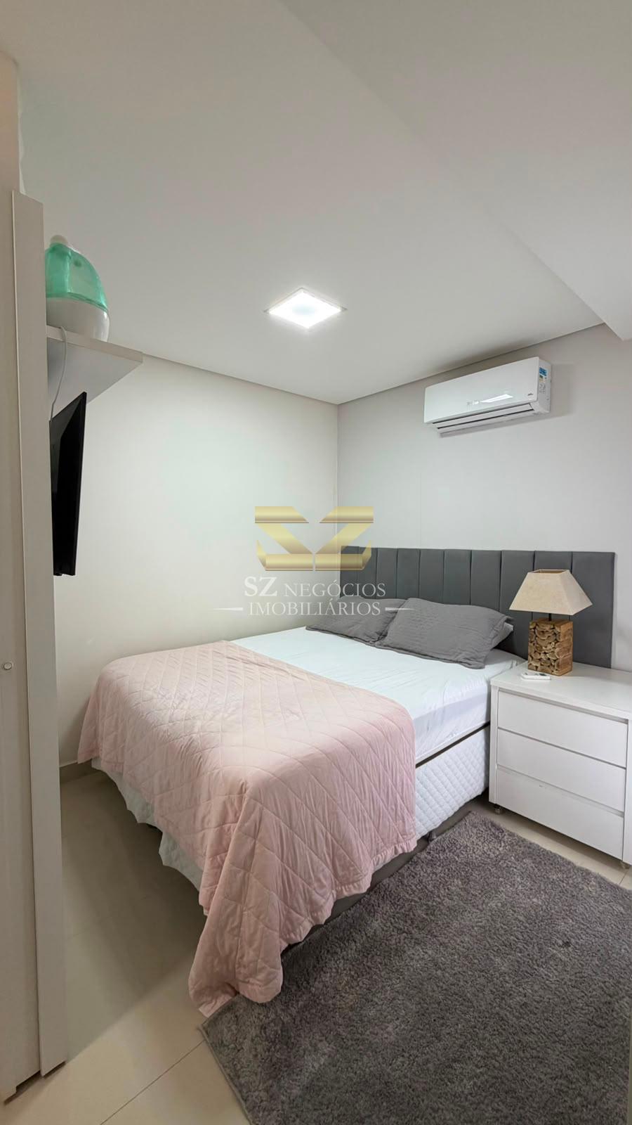 APARTAMENTO À VENDA MOBILIADO COM 02 DORMITÓRIOS SENDO 01 SUÍTE - RESIDENCIAL MALIBU - FOZ