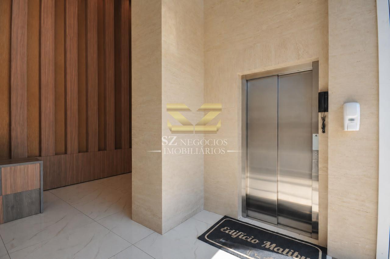 APARTAMENTO À VENDA MOBILIADO COM 02 DORMITÓRIOS SENDO 01 SUÍTE - RESIDENCIAL MALIBU - FOZ
