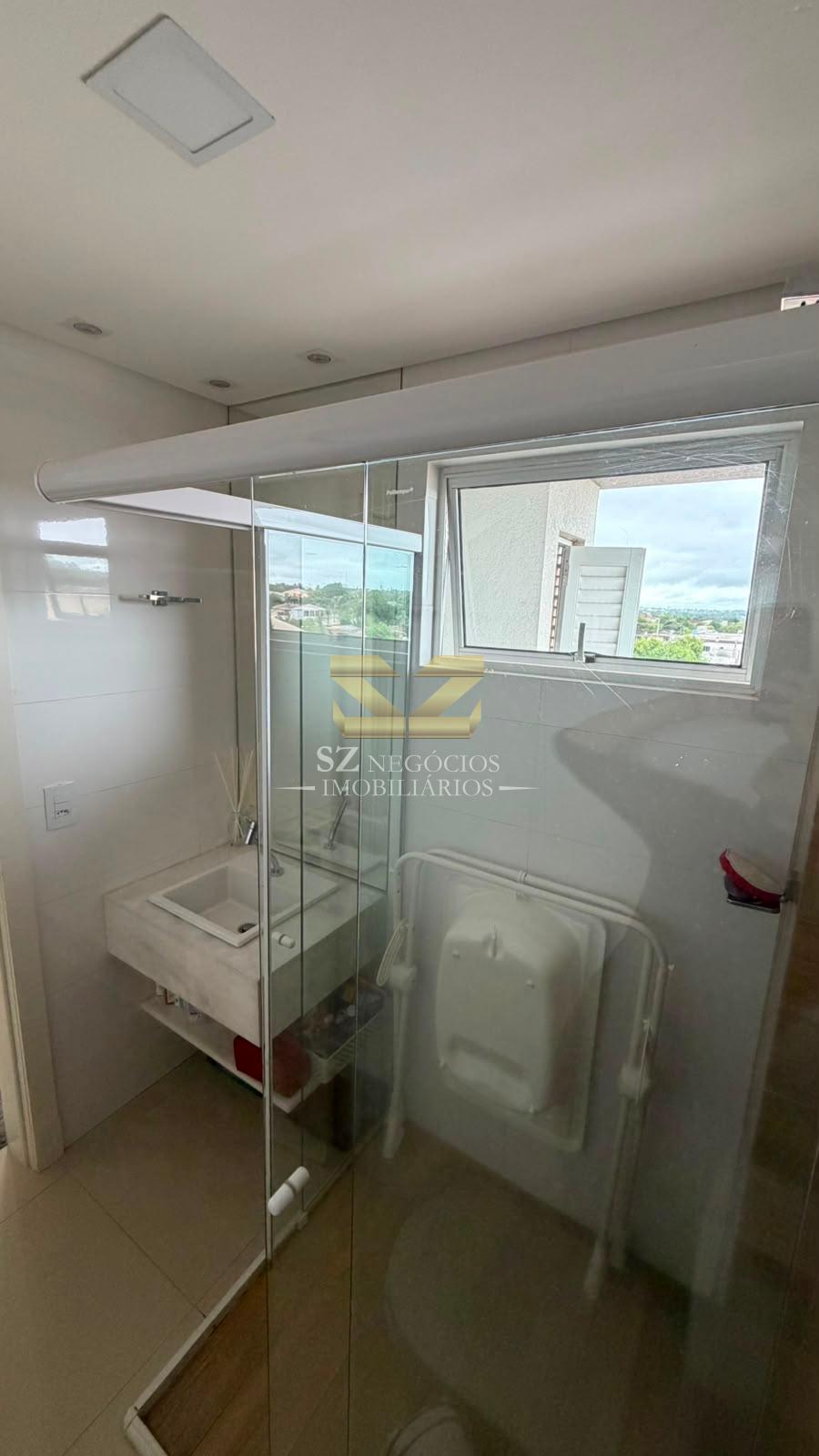 APARTAMENTO À VENDA MOBILIADO COM 02 DORMITÓRIOS SENDO 01 SUÍTE - RESIDENCIAL MALIBU - FOZ