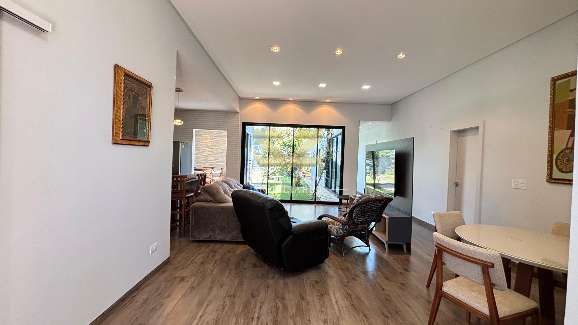 Casa com 3 dormitórios para locação com ,257.90 m², JARDIM CURITIBANO, FOZ DO IGUACU - PR