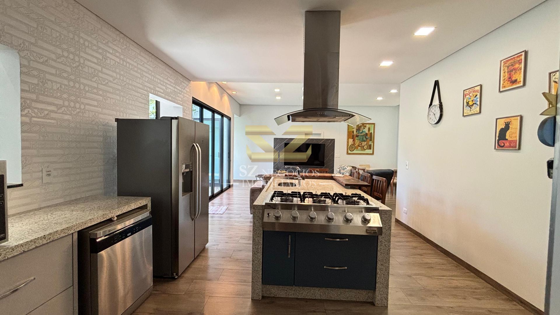 Casa com 3 dormitórios para locação com ,257.90 m², JARDIM CURITIBANO, FOZ DO IGUACU - PR