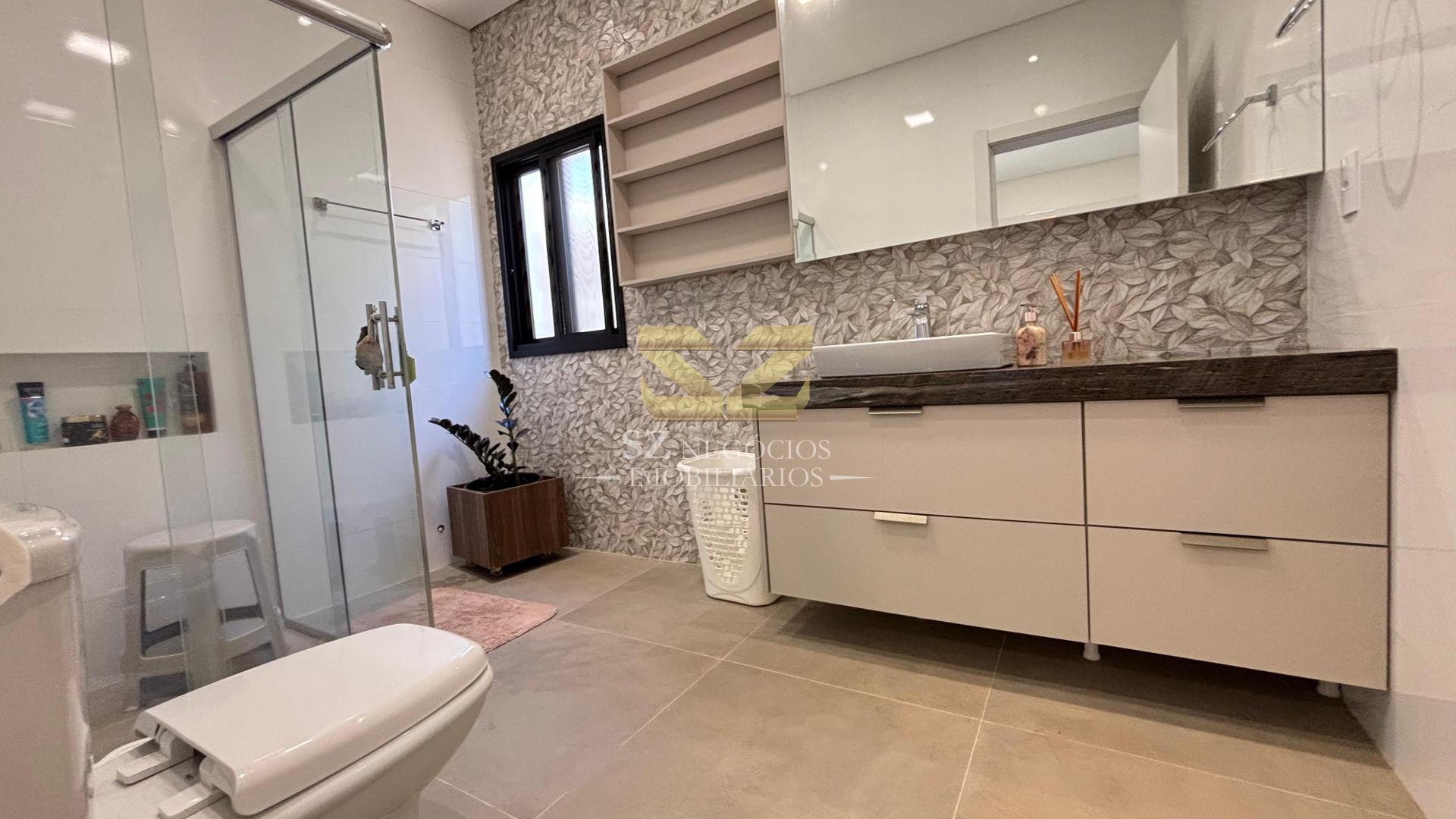 Casa com 3 dormitórios para locação com ,257.90 m², JARDIM CURITIBANO, FOZ DO IGUACU - PR