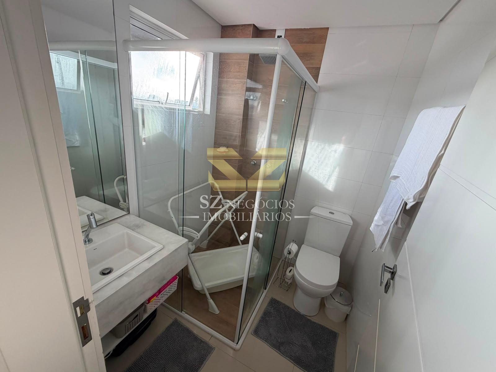 APARTAMENTO À VENDA MOBILIADO COM 02 DORMITÓRIOS SENDO 01 SUÍTE - RESIDENCIAL MALIBU - FOZ