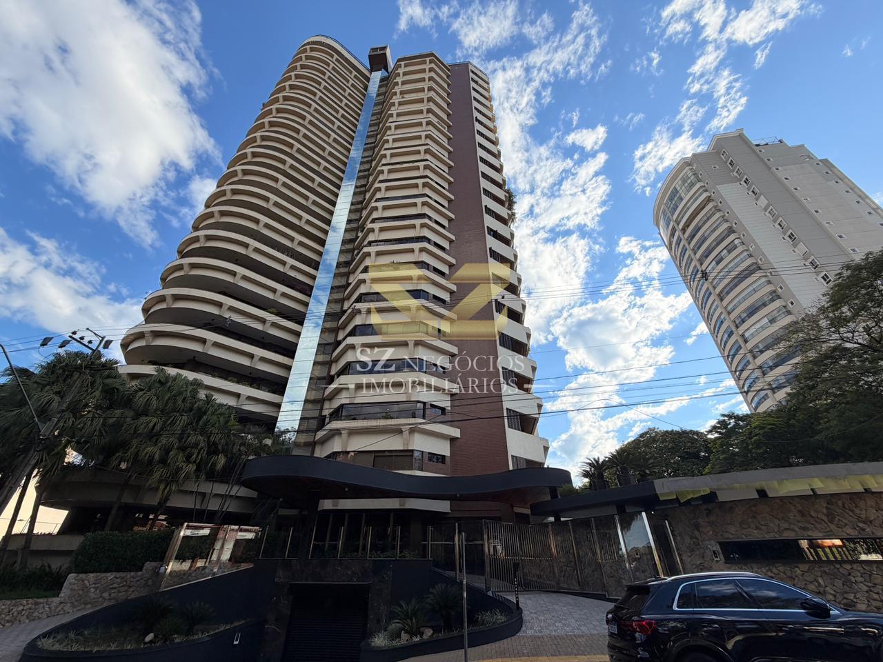 APARTAMENTO À VENDA COM 04 SUÍTES VILLA FRASCATTI - CENTRO - FOZ DO IGUAÇU - PR