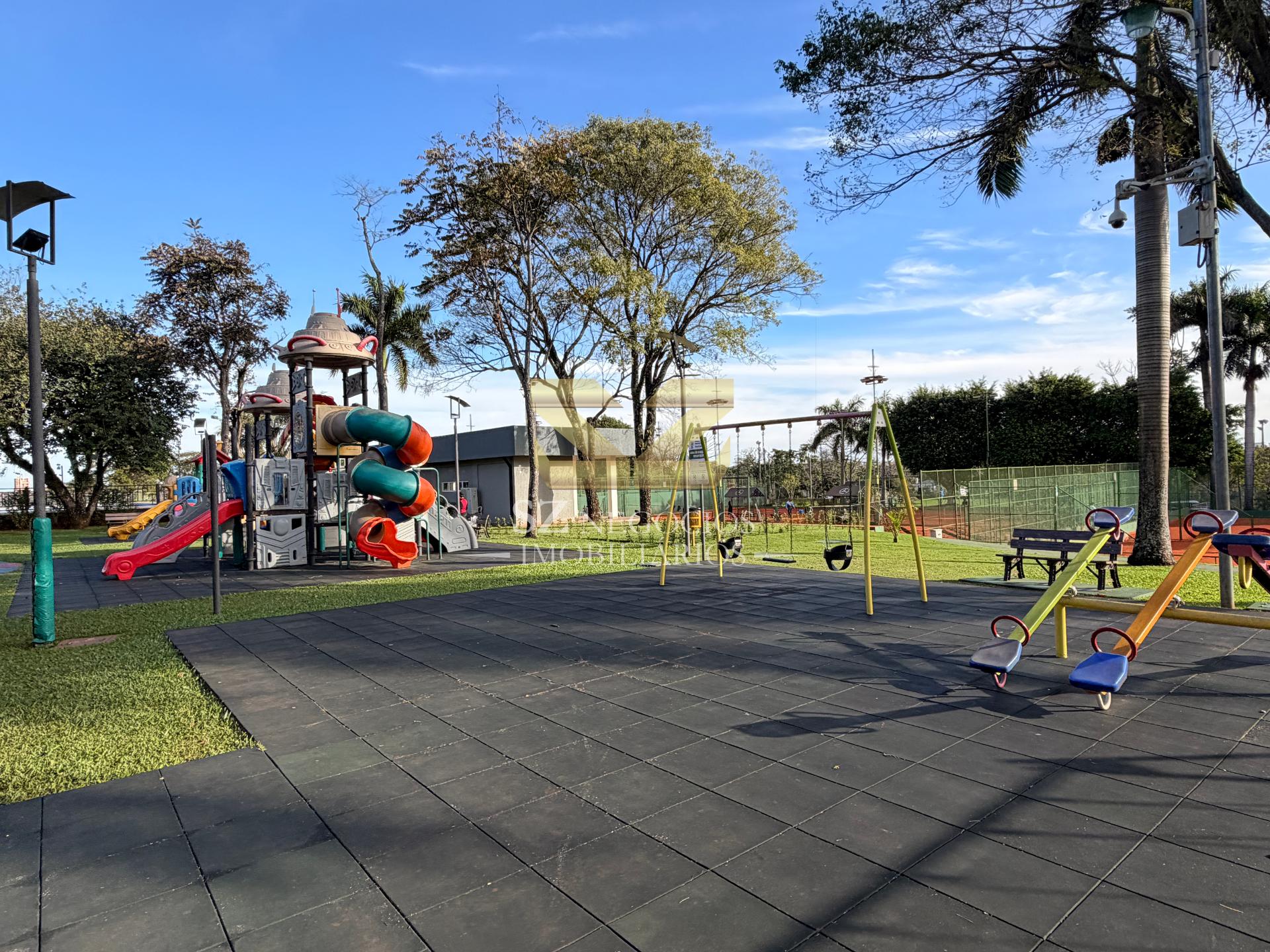 TERRENO LOCALIZADO NO CONDOMINIO PARANÁ COUNTRY CLUB NO PARAGUAI