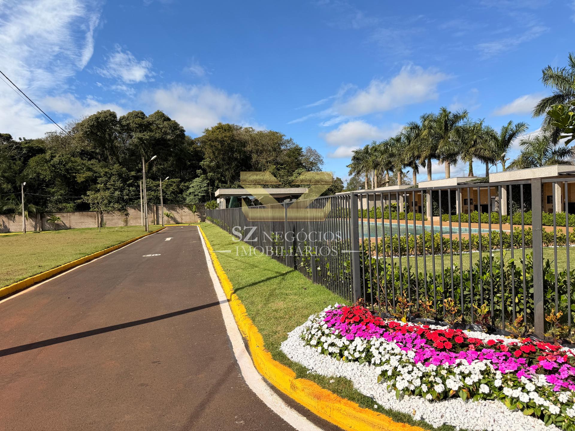 TERRENOS À VENDA , CONDOMÍNIO BELLA VIDA - ALTO PARANÁ, HERNANDARIAS - PY
