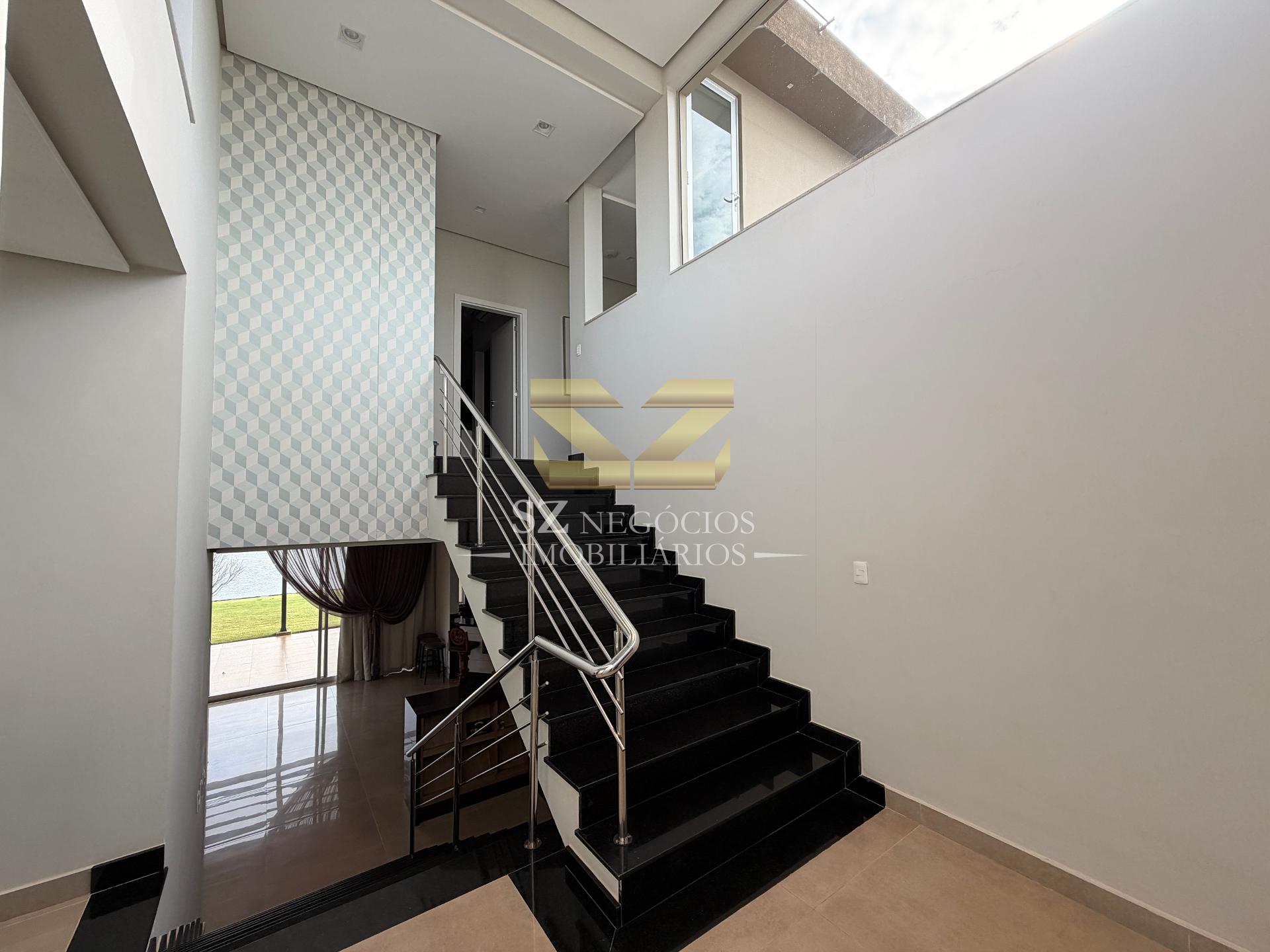 CASA À VENDA LOCALIZADO NO CONDOMÍNIO COSTA DEL LAGO HERNANDARIAS - PY