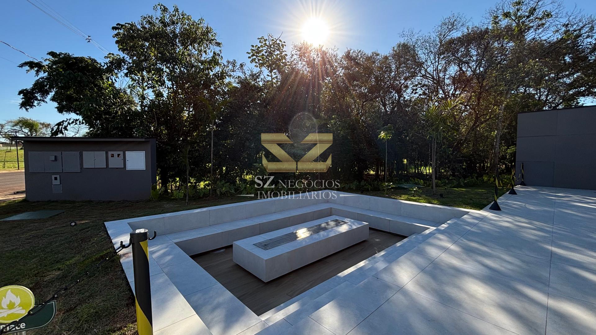 CONDOMÍNIO FECHADO INFINITUS RESIDENCE e CLUB  -  FOZ DO IGUAÇU, PR
