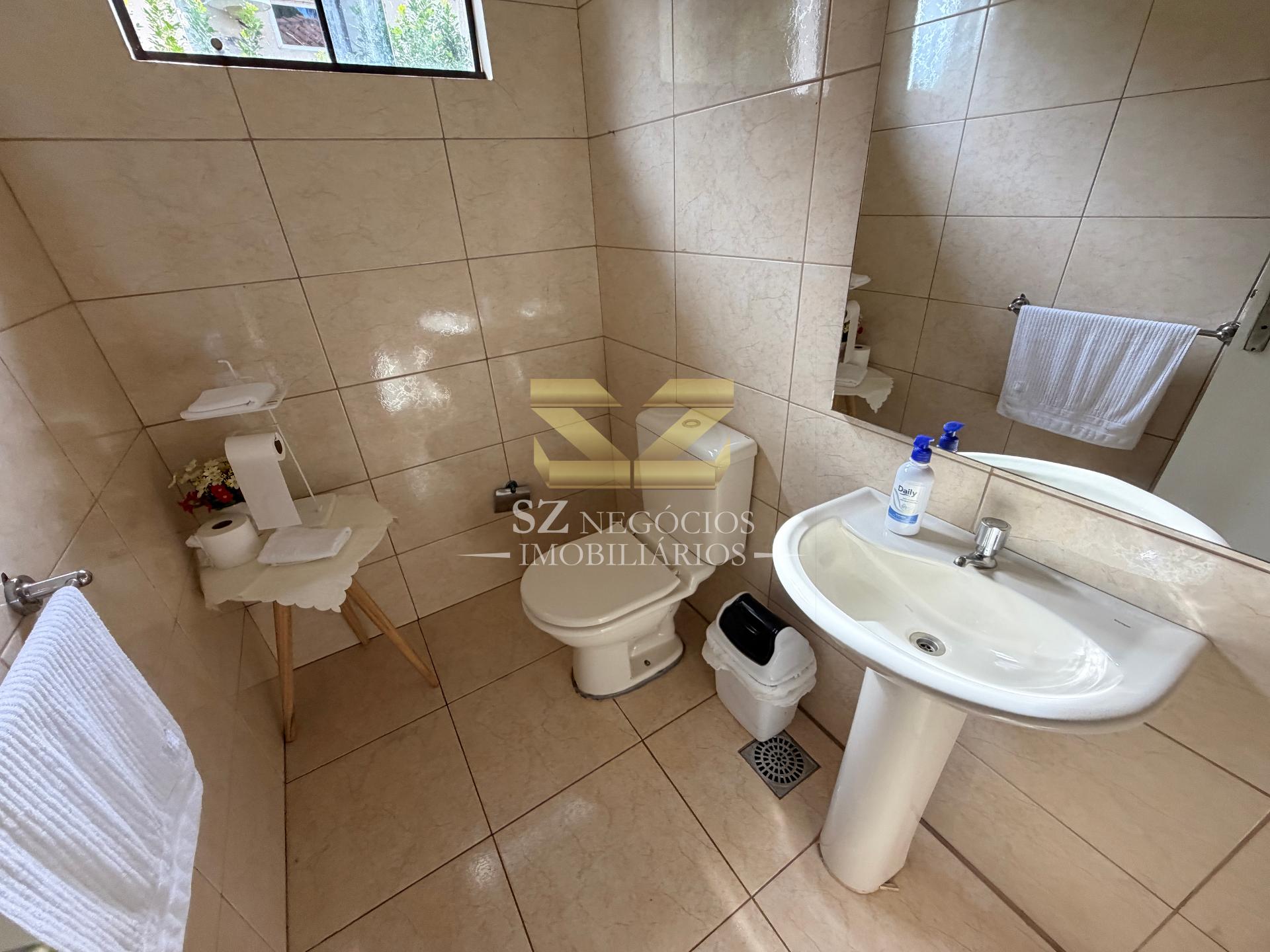 SOBRADO À VENDA COM 5 DORMITÓRIOS SENDO 4 SUÍTES, COUNTRY CLUB - PARAGUAI