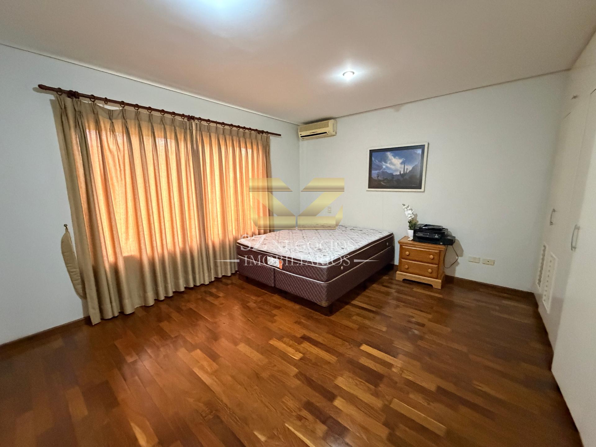 SOBRADO À VENDA COM 5 DORMITÓRIOS SENDO 4 SUÍTES, COUNTRY CLUB - PARAGUAI