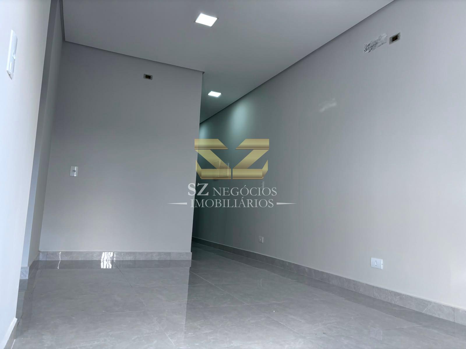 CASA À VENDA COM 2 DORMITÓRIOS SENDO 1 SUÍTE - JARDIM DAS OLIVEIRAS, FOZ